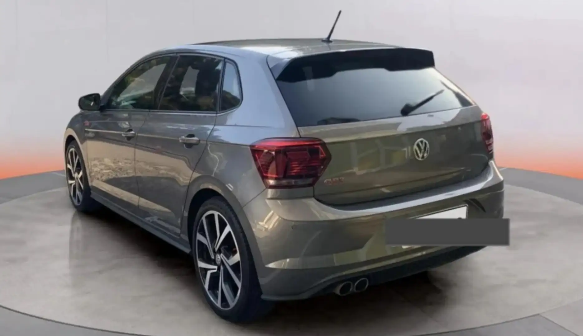 Volkswagen Polo 2.0 TSI GTI DSG Gris - 2