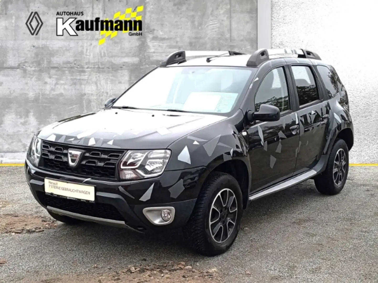 Dacia Duster I Black Shadow 4x4 1.2 TCe 125 Schwarz - 1