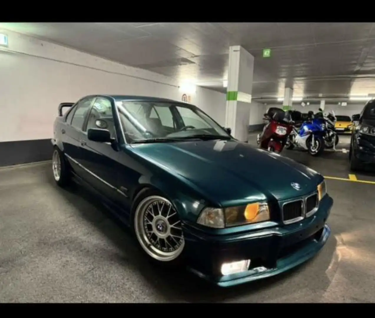 BMW 318 318i E36 LIMOUSINE - 2