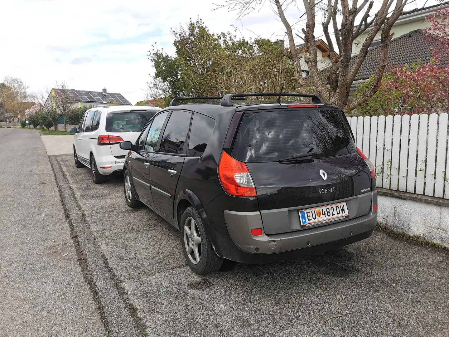 Renault Scenic Scénic II Dynamique 1,9 dCi DPF crna - 2