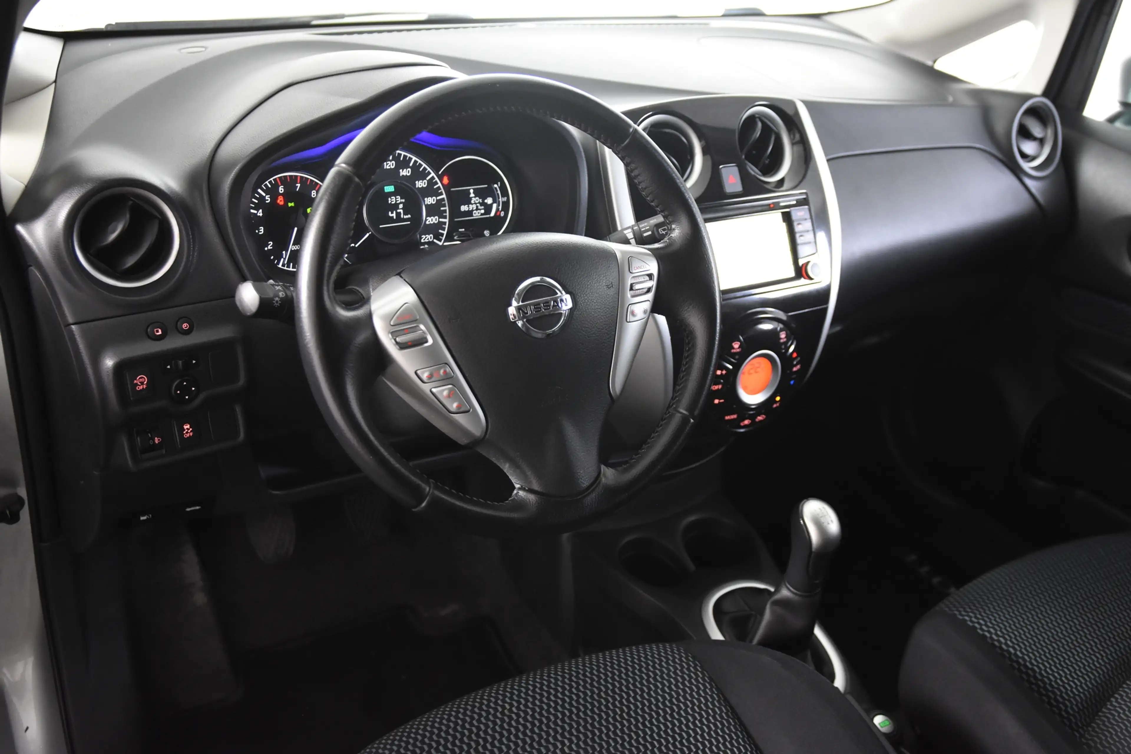 Nissan Note 1.2 Tekna *Navigatie*Climate Control*Trekhaak* — photo 2