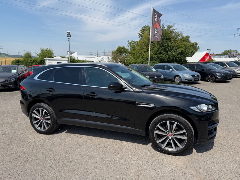 Jaguar F-Pace F-PACE Portfolio AWD Pano AHK LED Kamera Keylees — photo 7