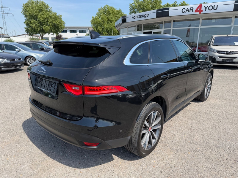 Jaguar F-Pace F-PACE Portfolio AWD Pano AHK LED Kamera Keylees — photo 14