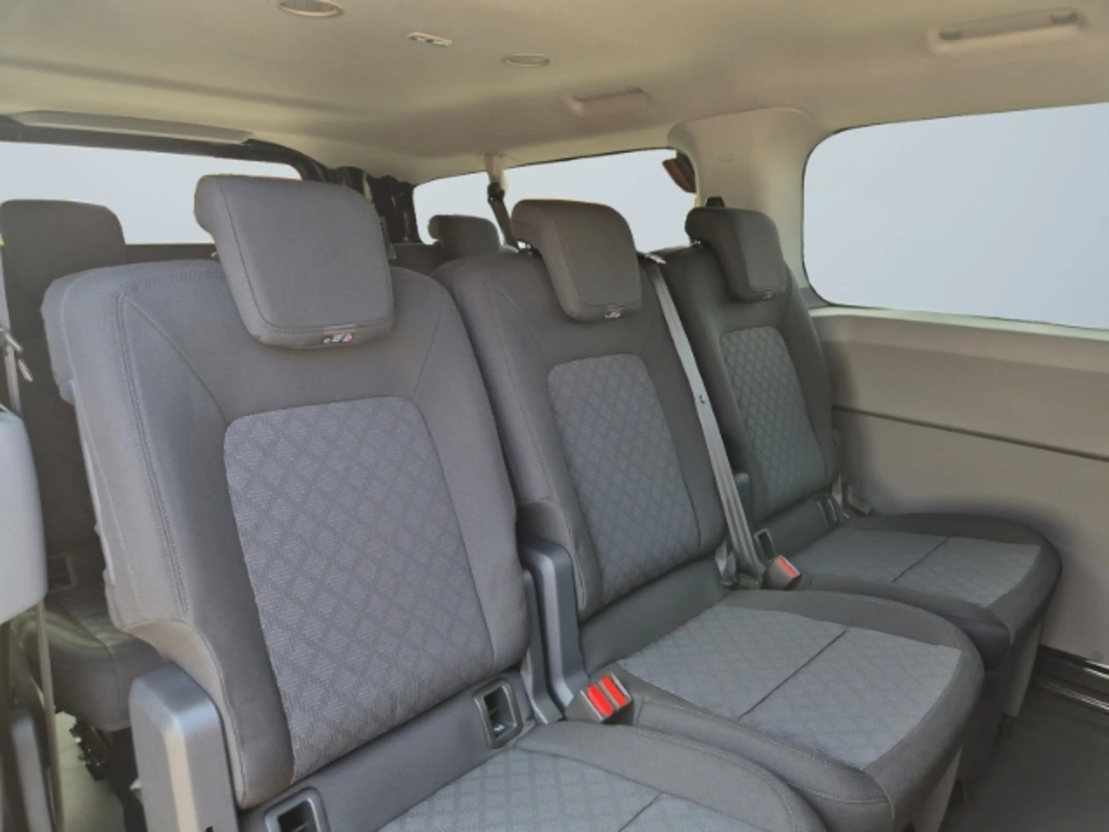 Volkswagen T7 Kombi 2.0 TDI 4Motion LR +AHK +Kamera +LED — photo 12