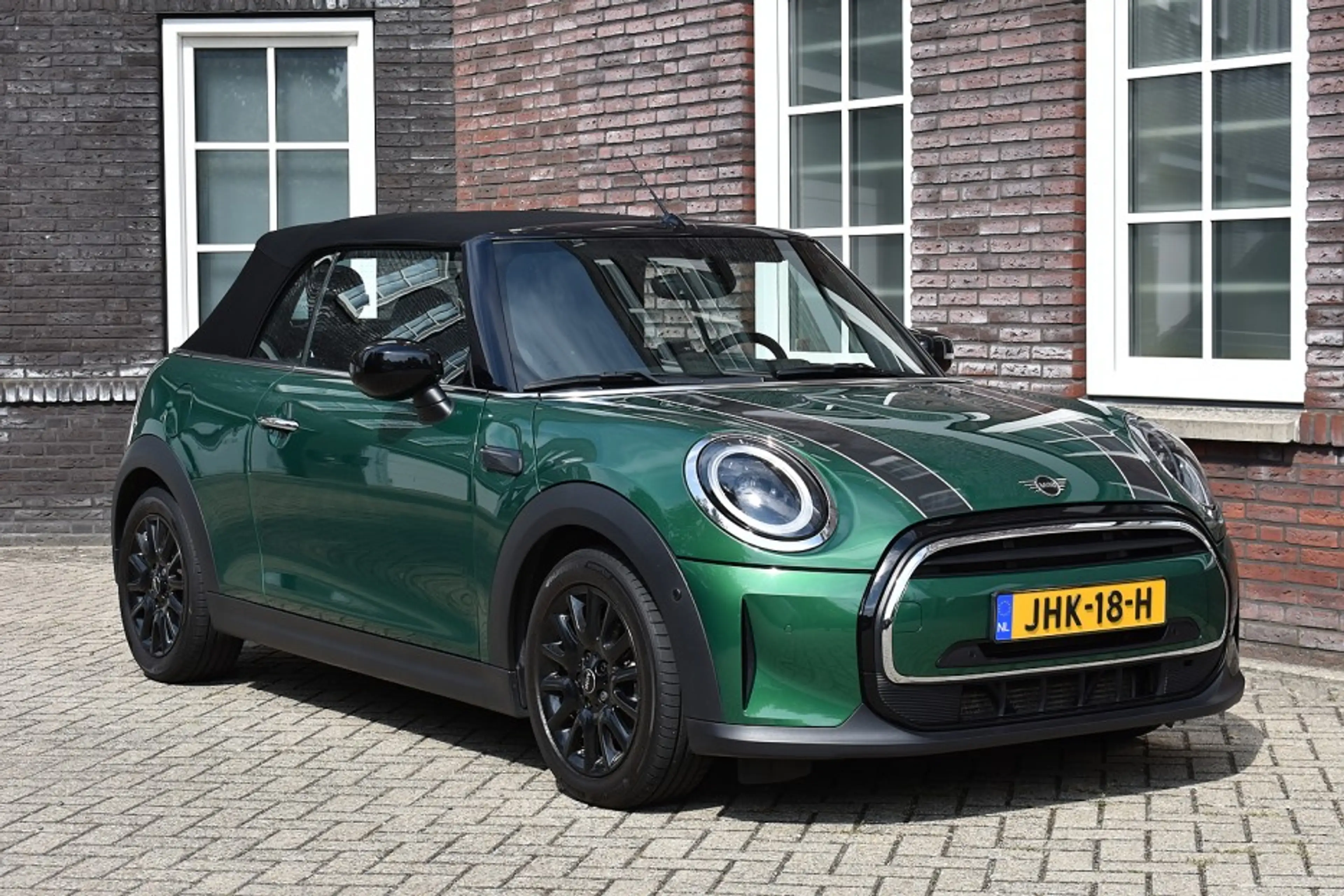 MINI Cooper Cabrio 1.5 Cooper Rockingham GT Edition/leer/Navi/Stoelve — photo 5