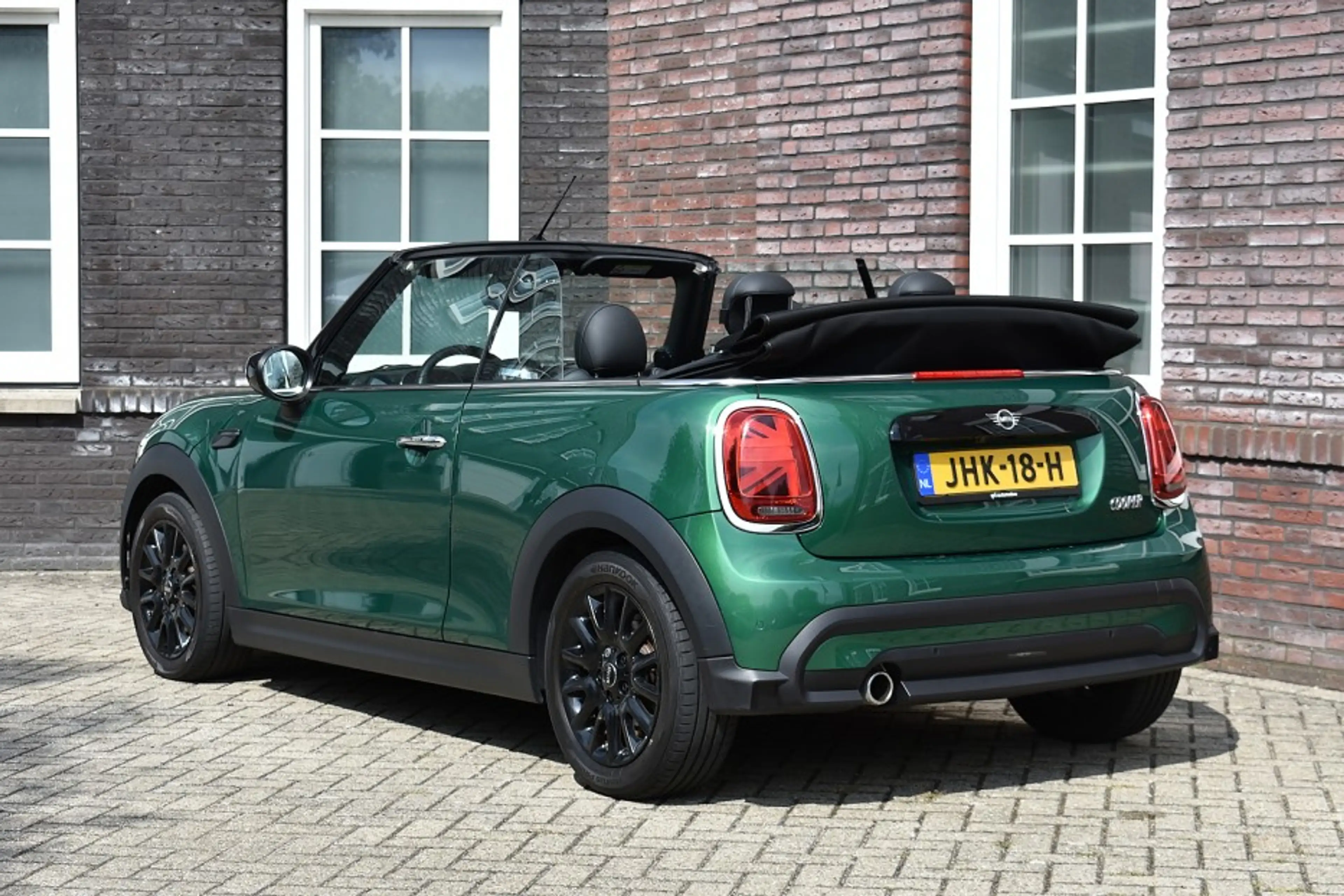 MINI Cooper Cabrio 1.5 Cooper Rockingham GT Edition/leer/Navi/Stoelve — photo 10