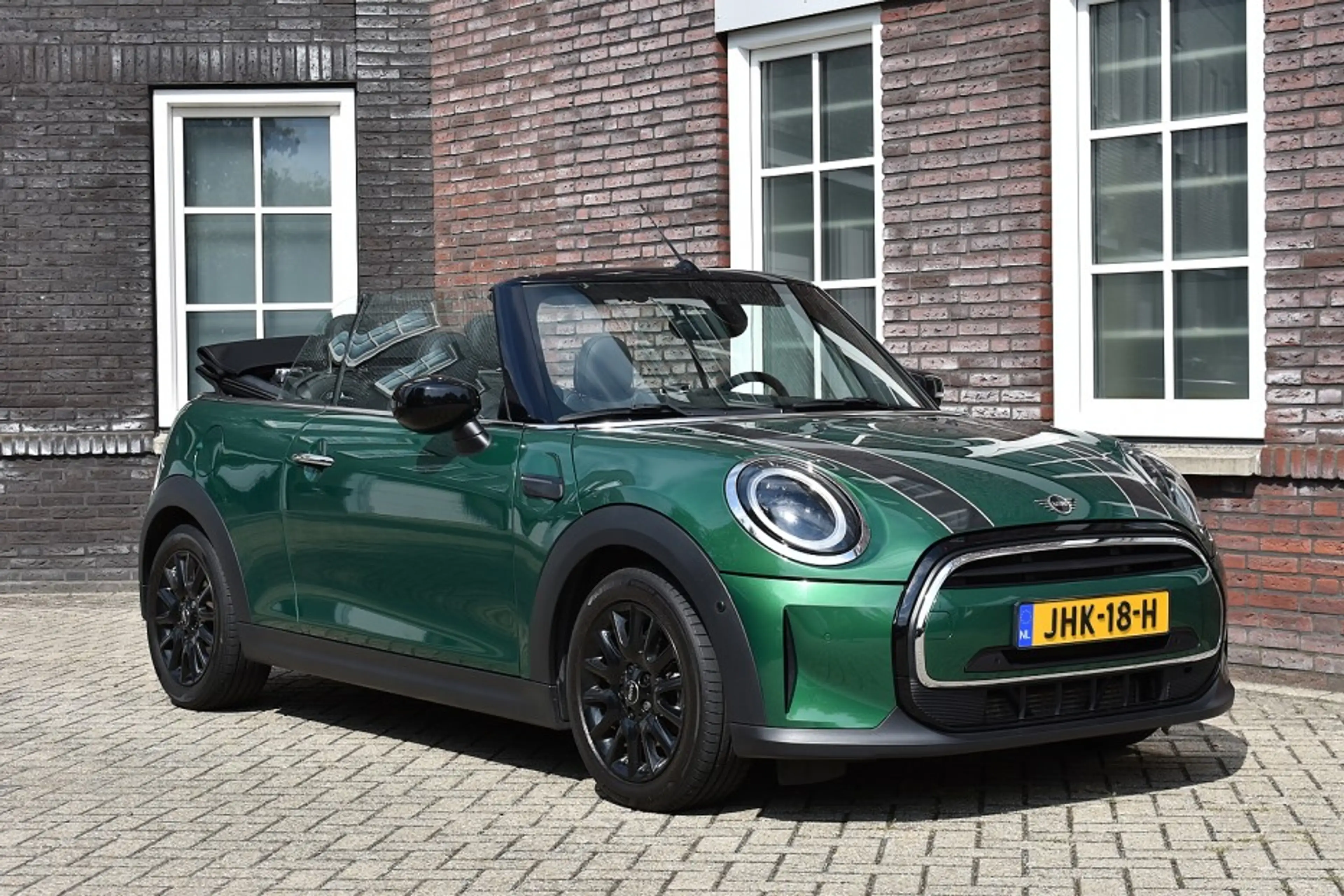MINI Cooper Cabrio 1.5 Cooper Rockingham GT Edition/leer/Navi/Stoelve