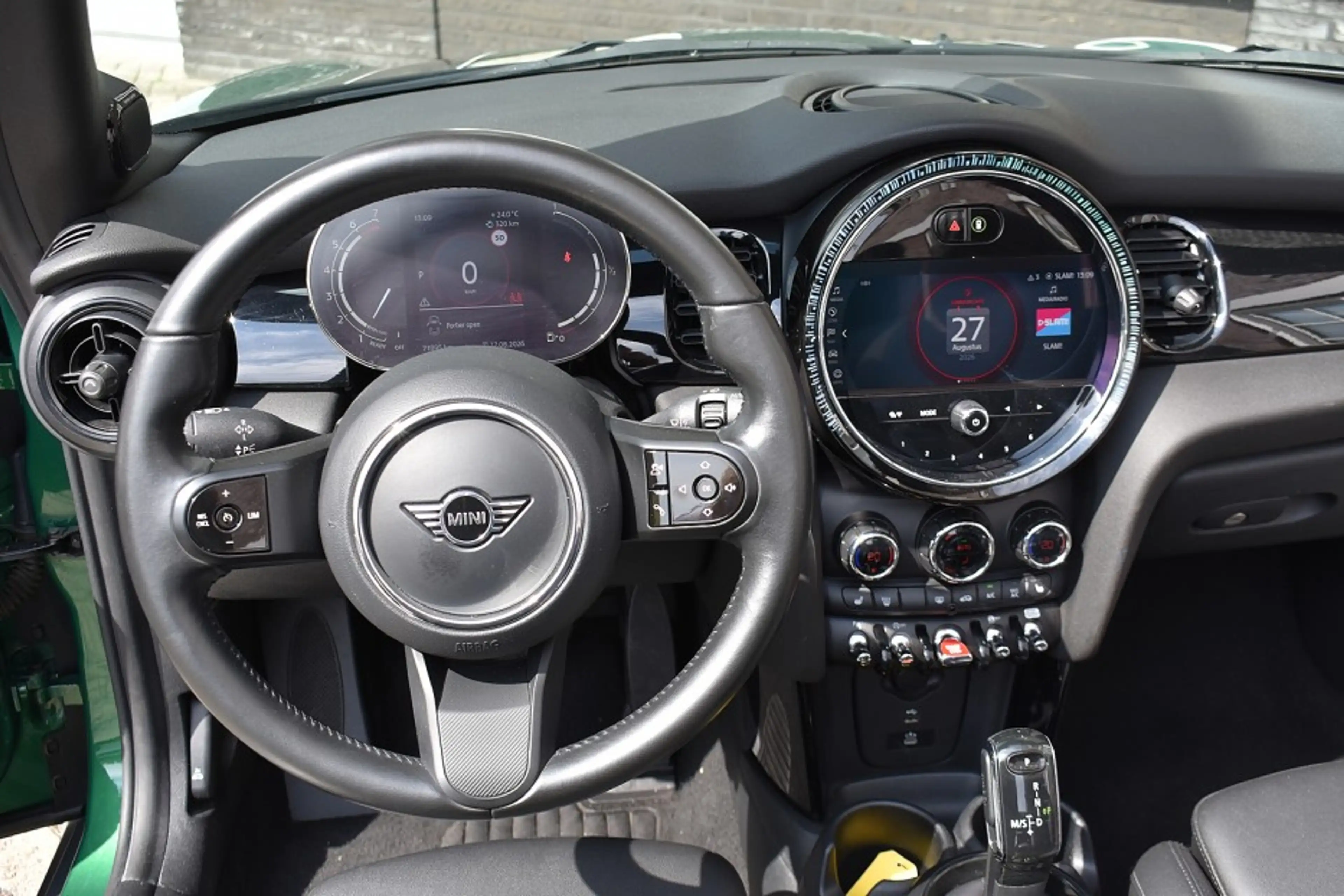 MINI Cooper Cabrio 1.5 Cooper Rockingham GT Edition/leer/Navi/Stoelve — photo 2