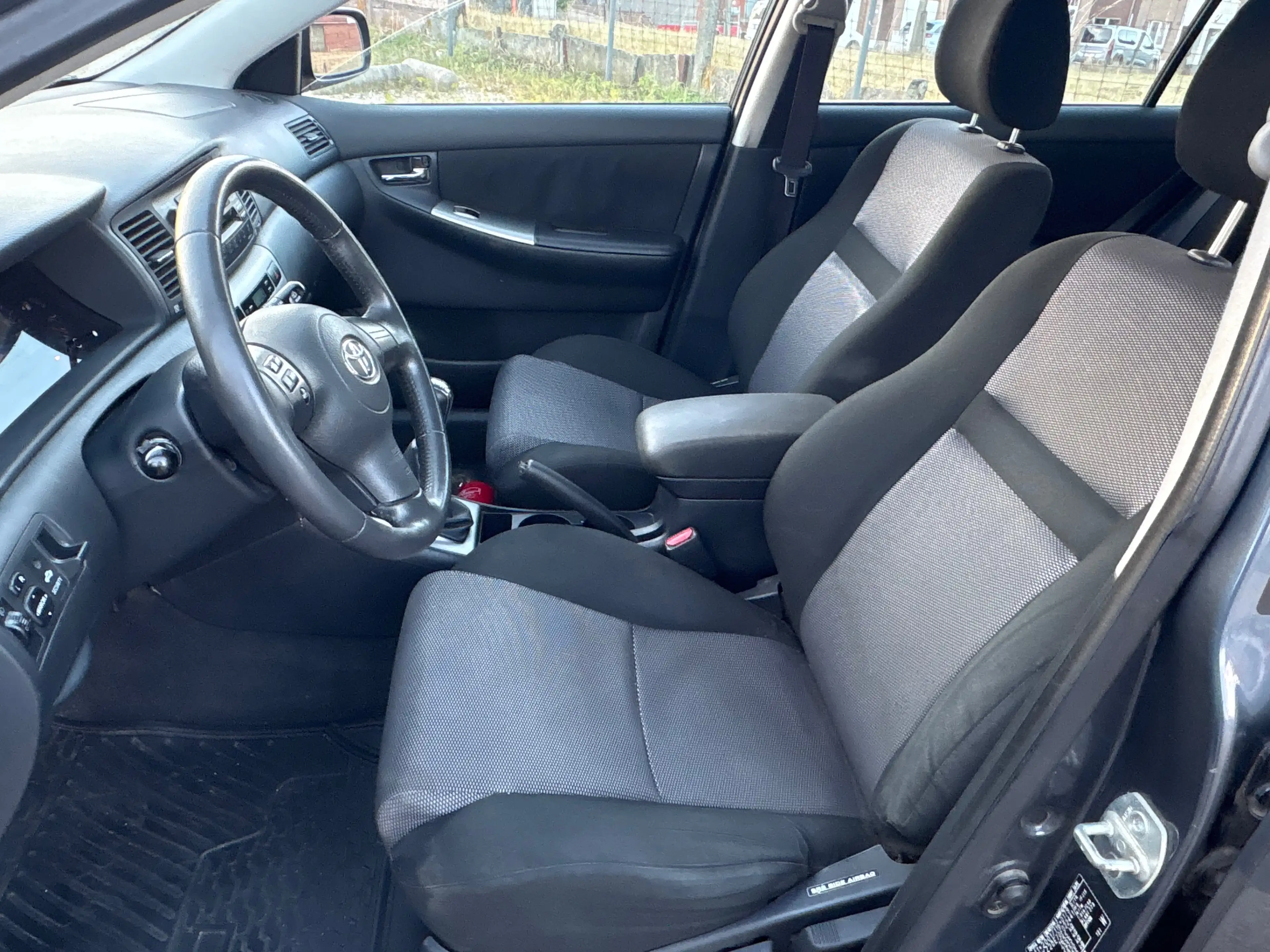 Toyota Corolla Corolla 1.6i VVT-i 16v sportline — photo 9