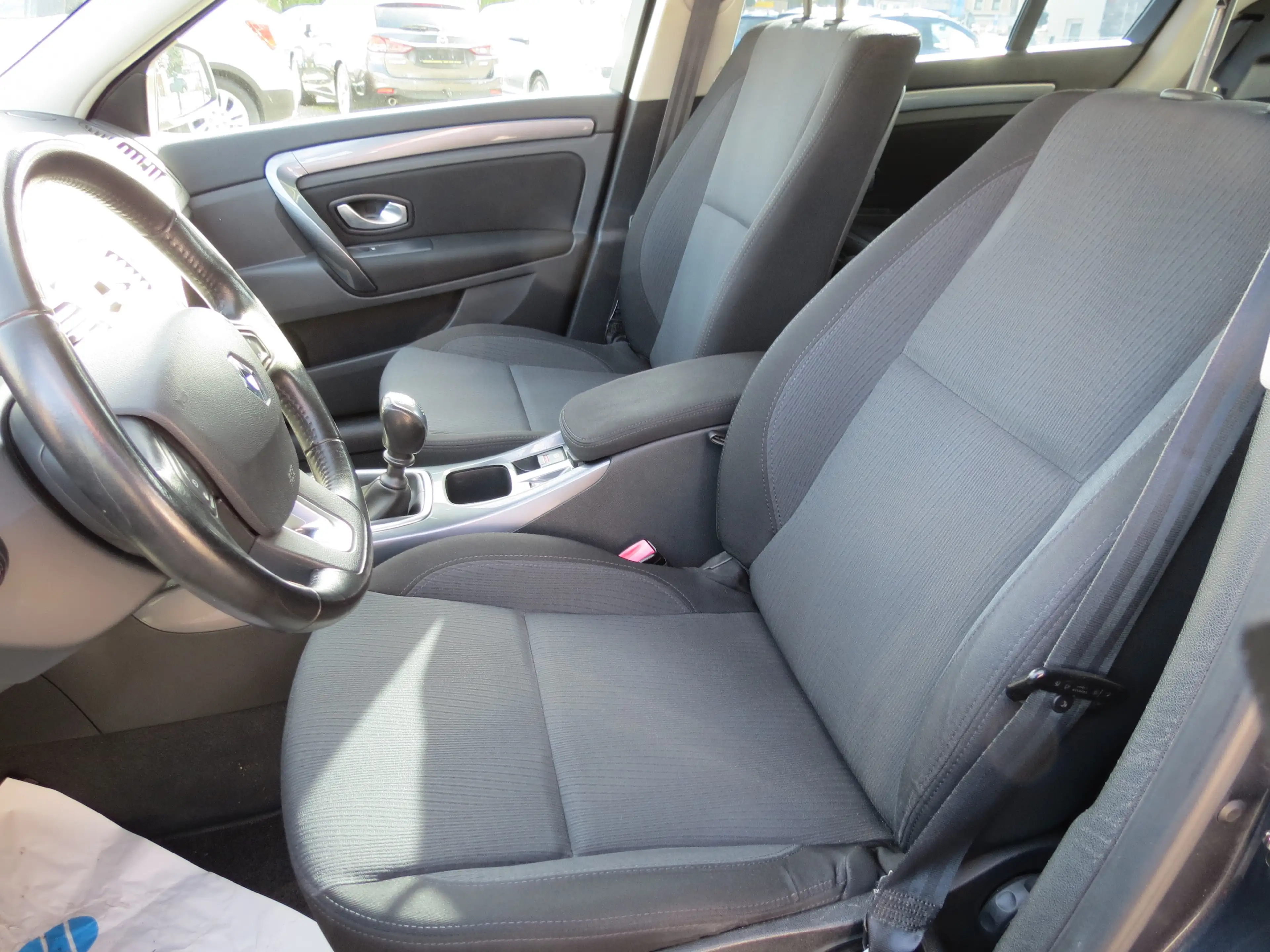 Renault Laguna Expression Lim. SR+WR!!Klimaaut.!!Temp. Alu!! — photo 13