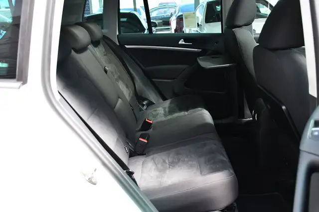 Volkswagen Tiguan view 14