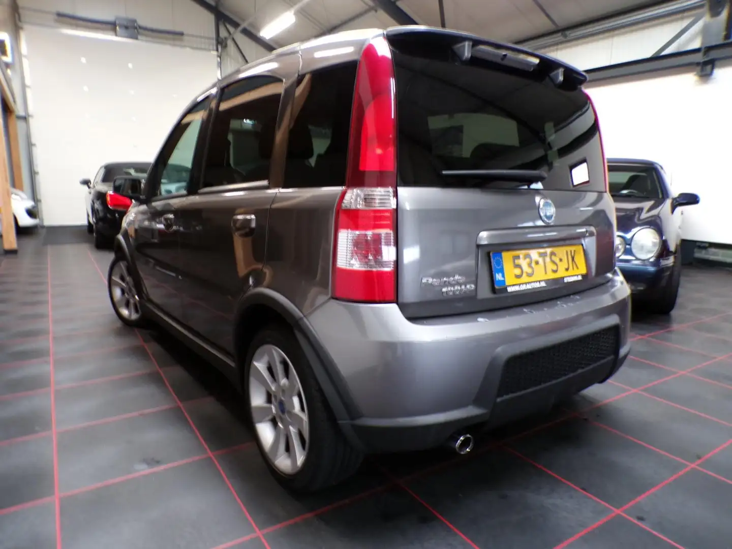 Fiat Panda 1.4 16V Sport Grijs - 2