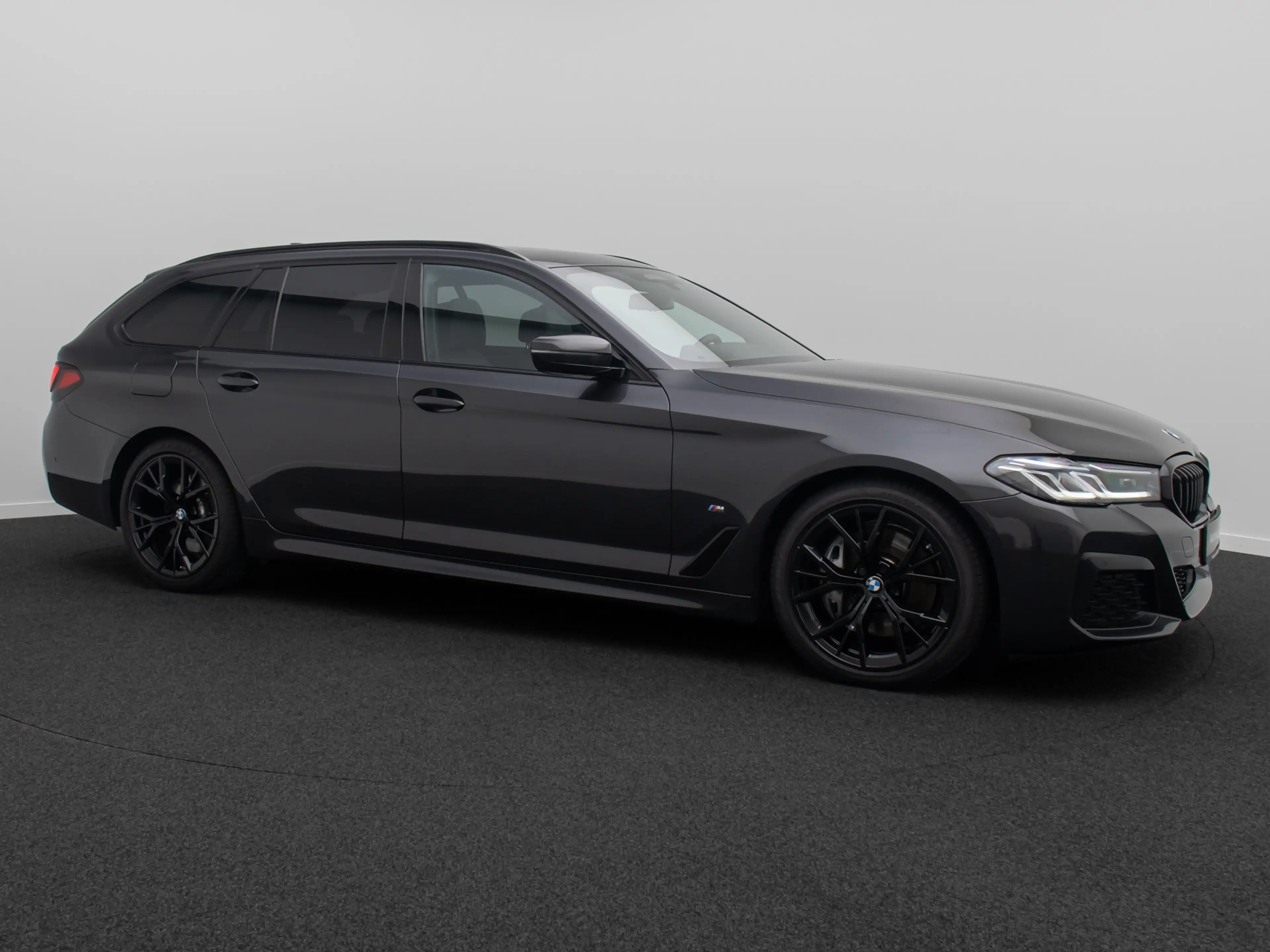 BMW 530 MSport HUD DAB Kamera AHK Panorama HiFi 19 — photo 4