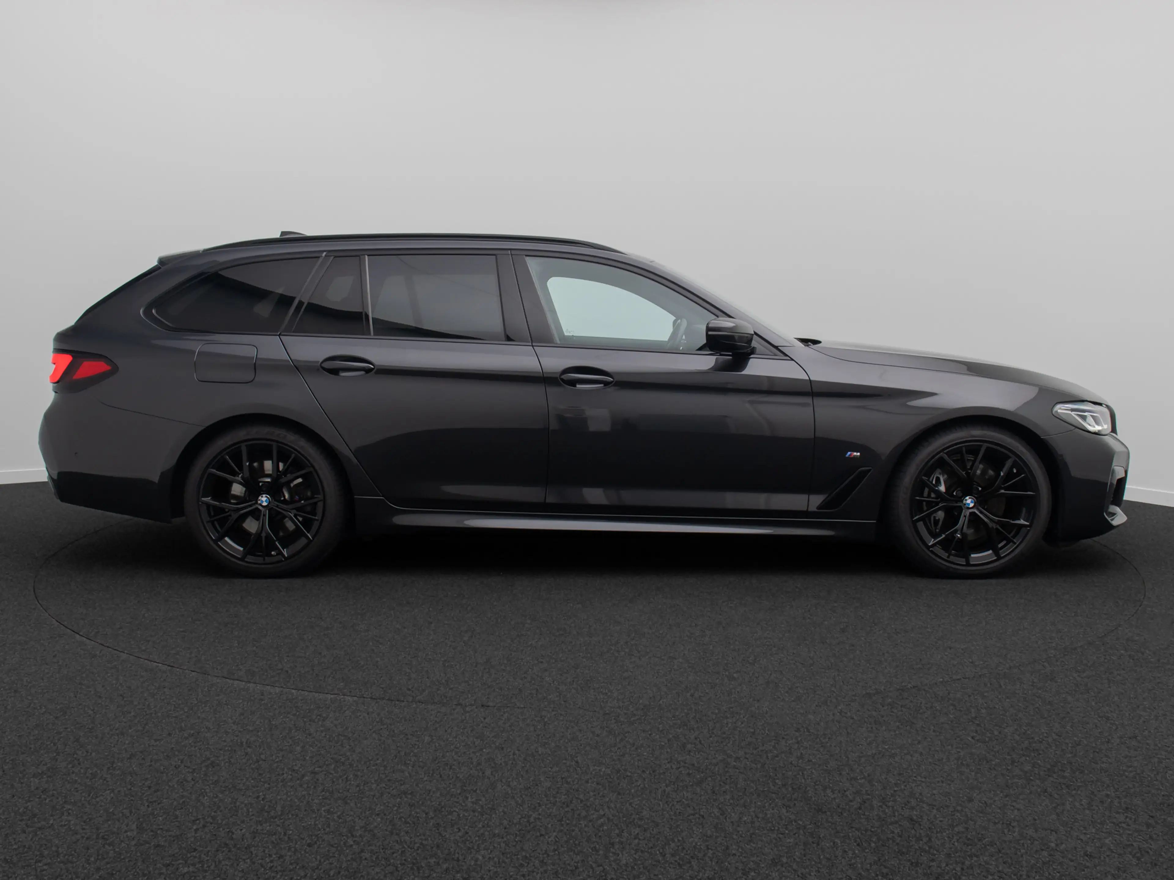 BMW 530 MSport HUD DAB Kamera AHK Panorama HiFi 19 — photo 5