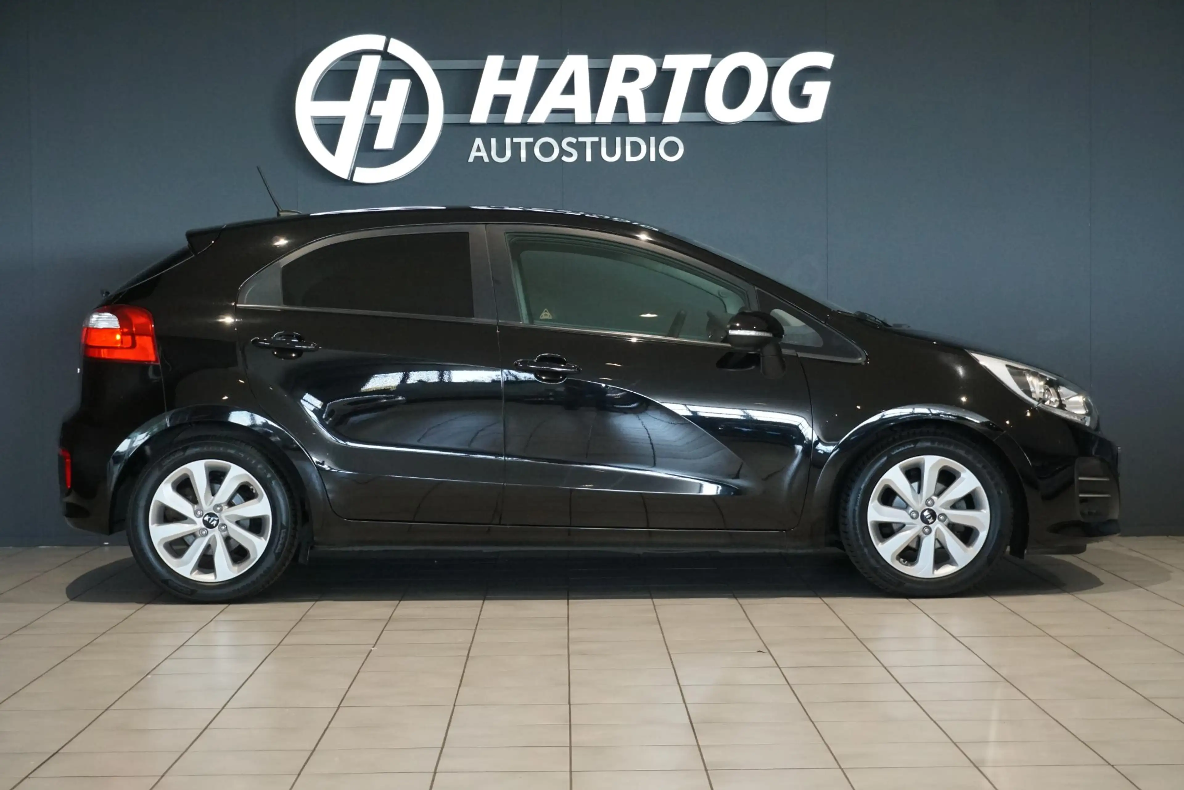 Kia Rio 1.2 CVVT DynamicLine + CAMERA / CLIMATE CONTROL / — photo 7