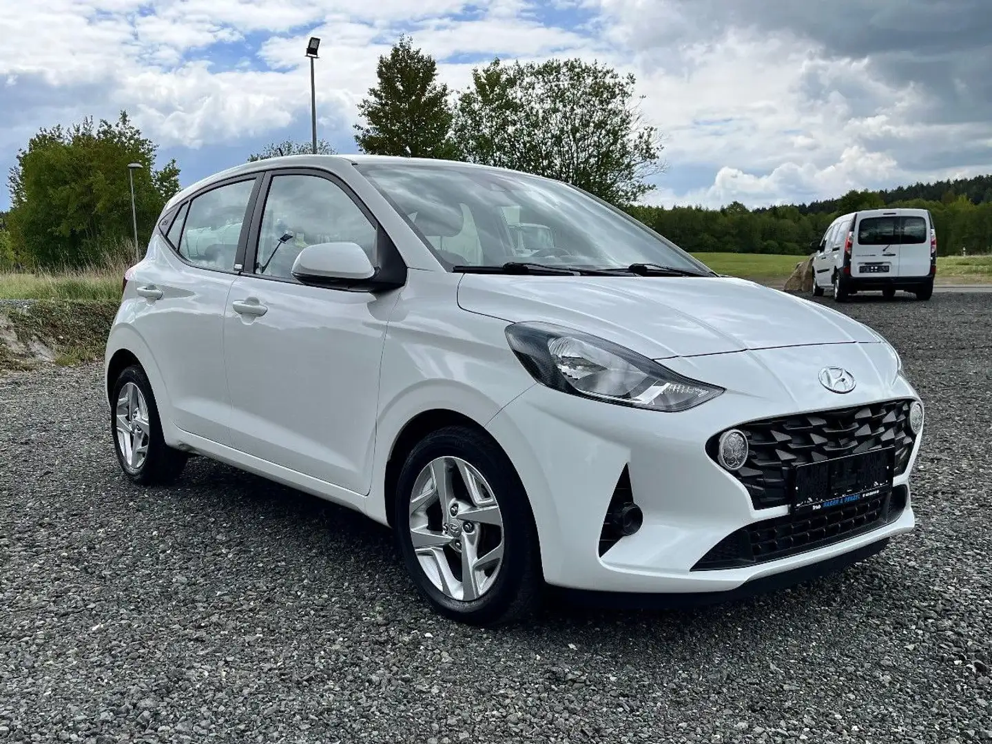 Hyundai i10 Trend PDC LRH SH Blanco - 1