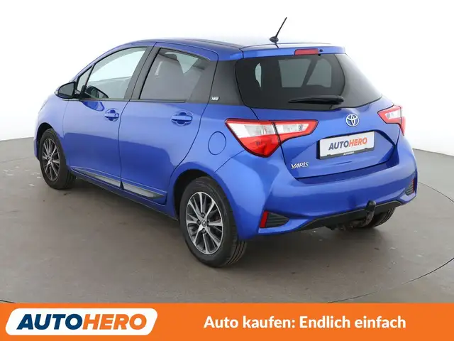 Toyota Yaris view 4