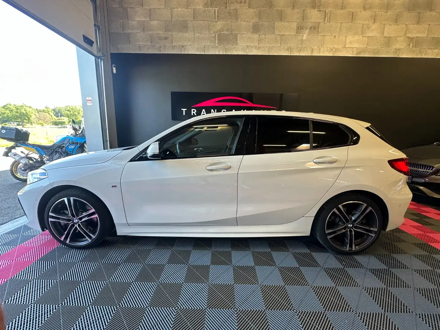 BMW M Sport Weiß - 2