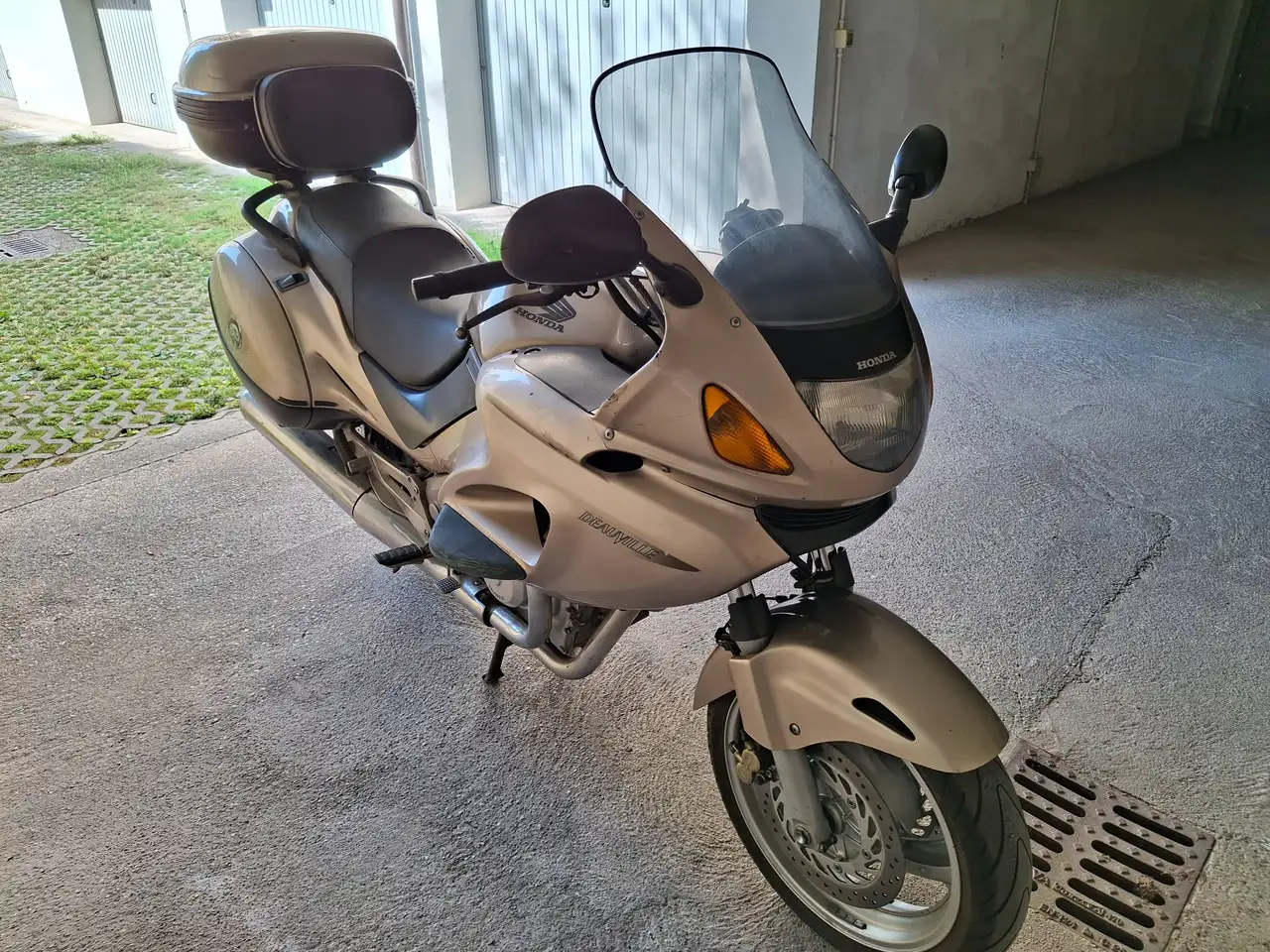 Honda Deauville