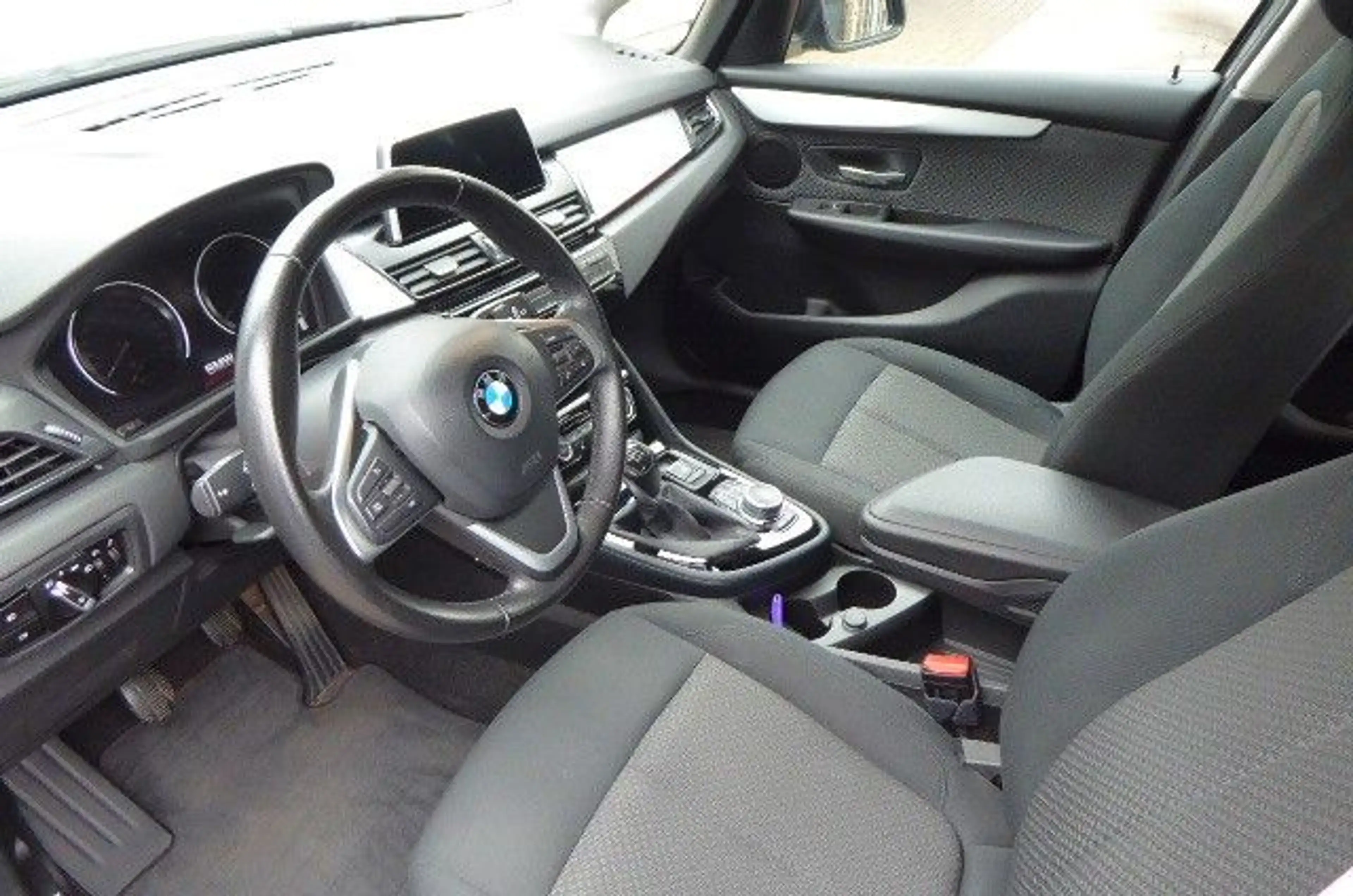 BMW 216 nur 4,1 L Verbrauch — photo 12