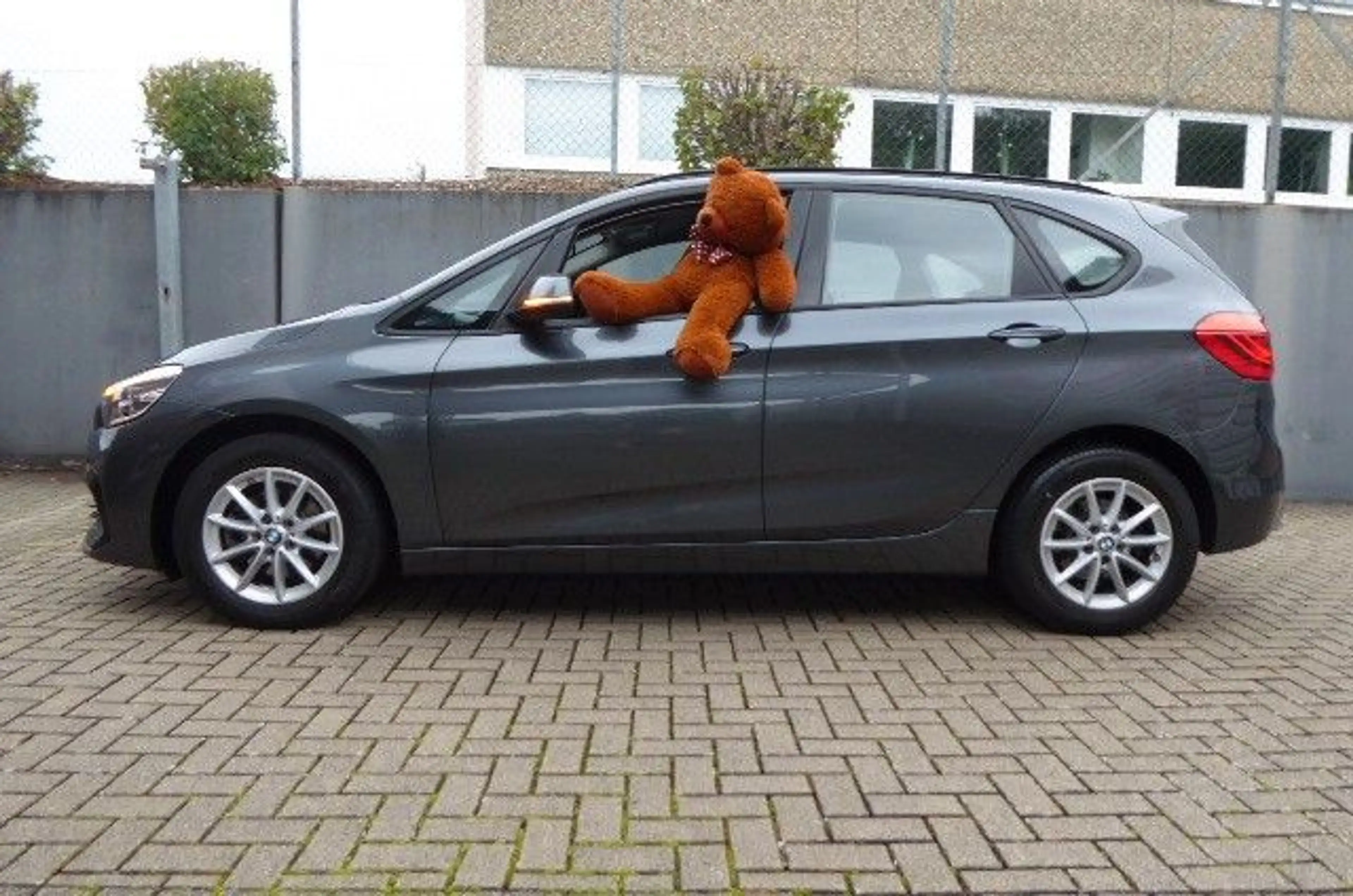 BMW 216 nur 4,1 L Verbrauch — photo 7