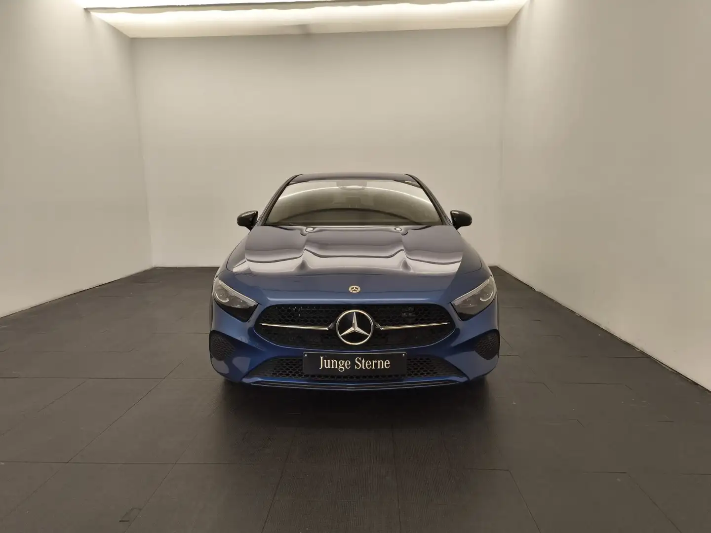 Mercedes-Benz A 250 A 250 e Progressive Advanced Burmester Distronic Blau - 2