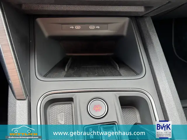 CUPRA Leon view 22