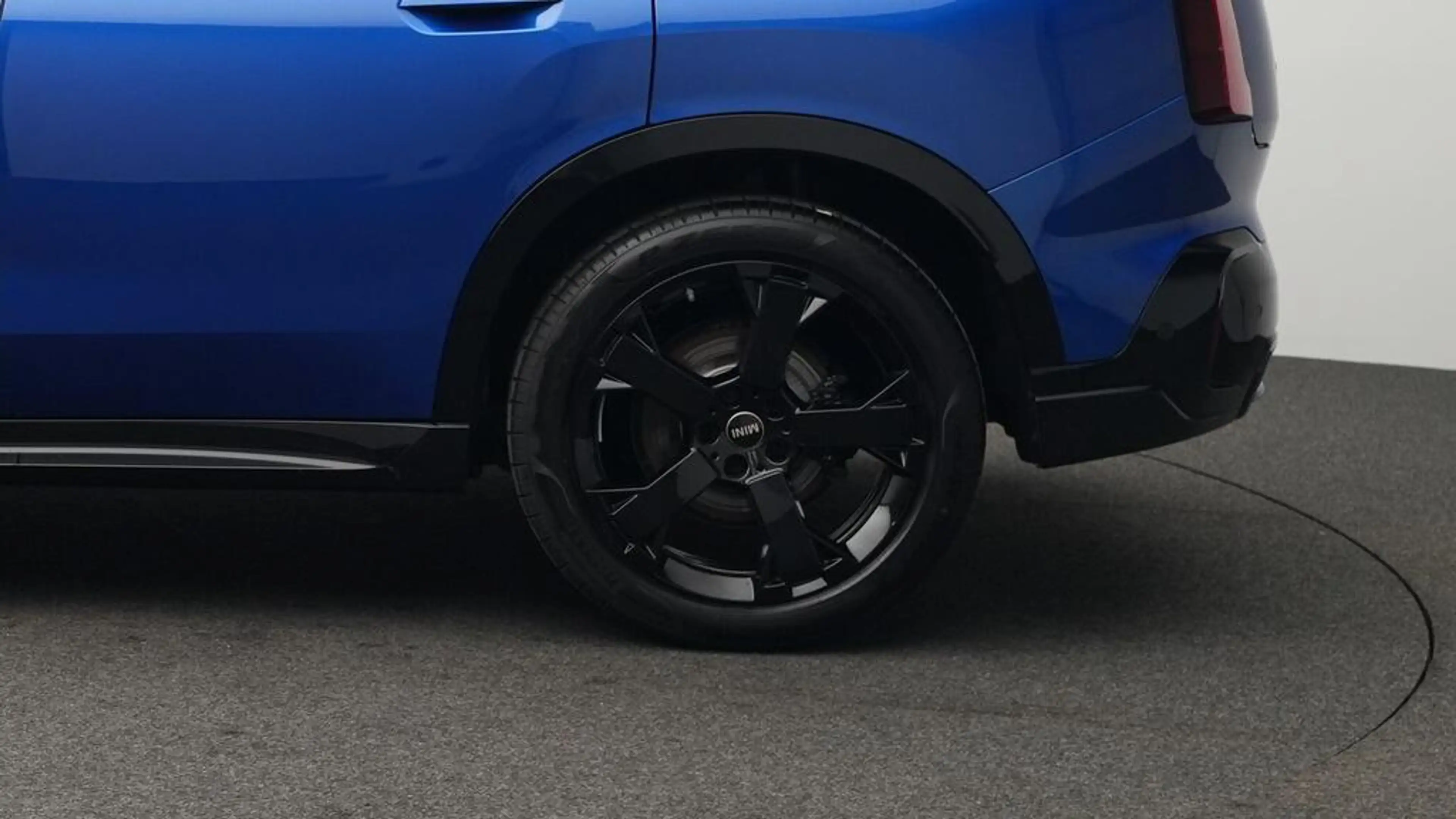 MINI Countryman S All4 John Cooper Works Trim — photo 11