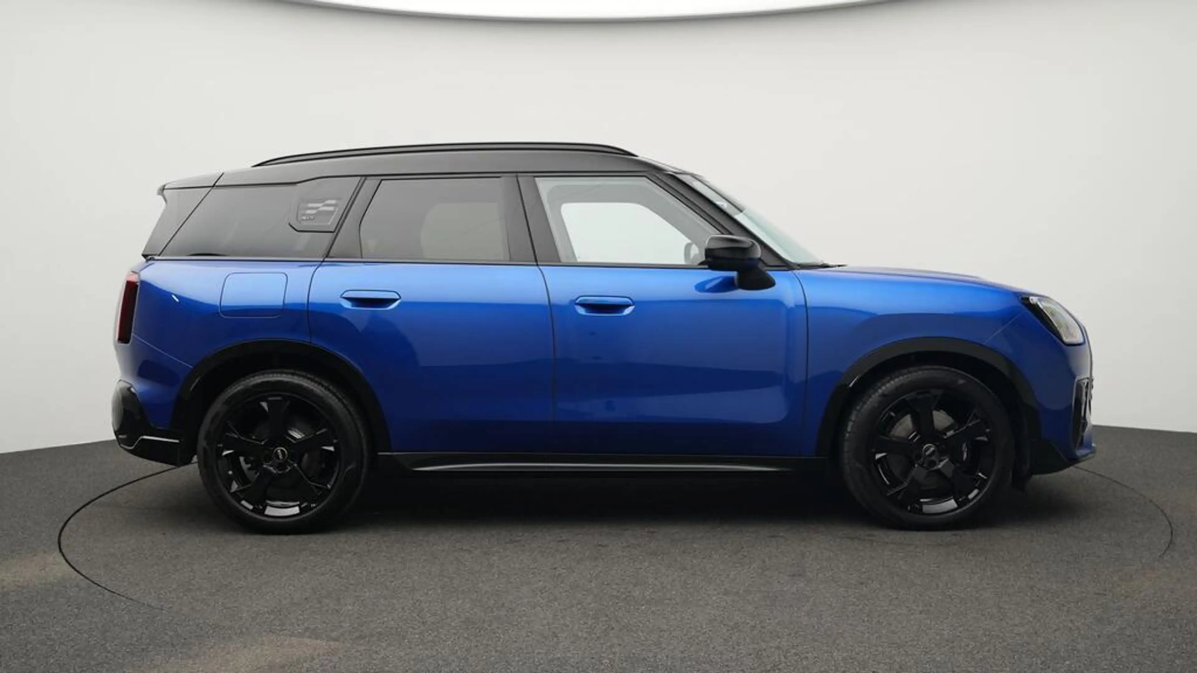 MINI Countryman S All4 John Cooper Works Trim — photo 3