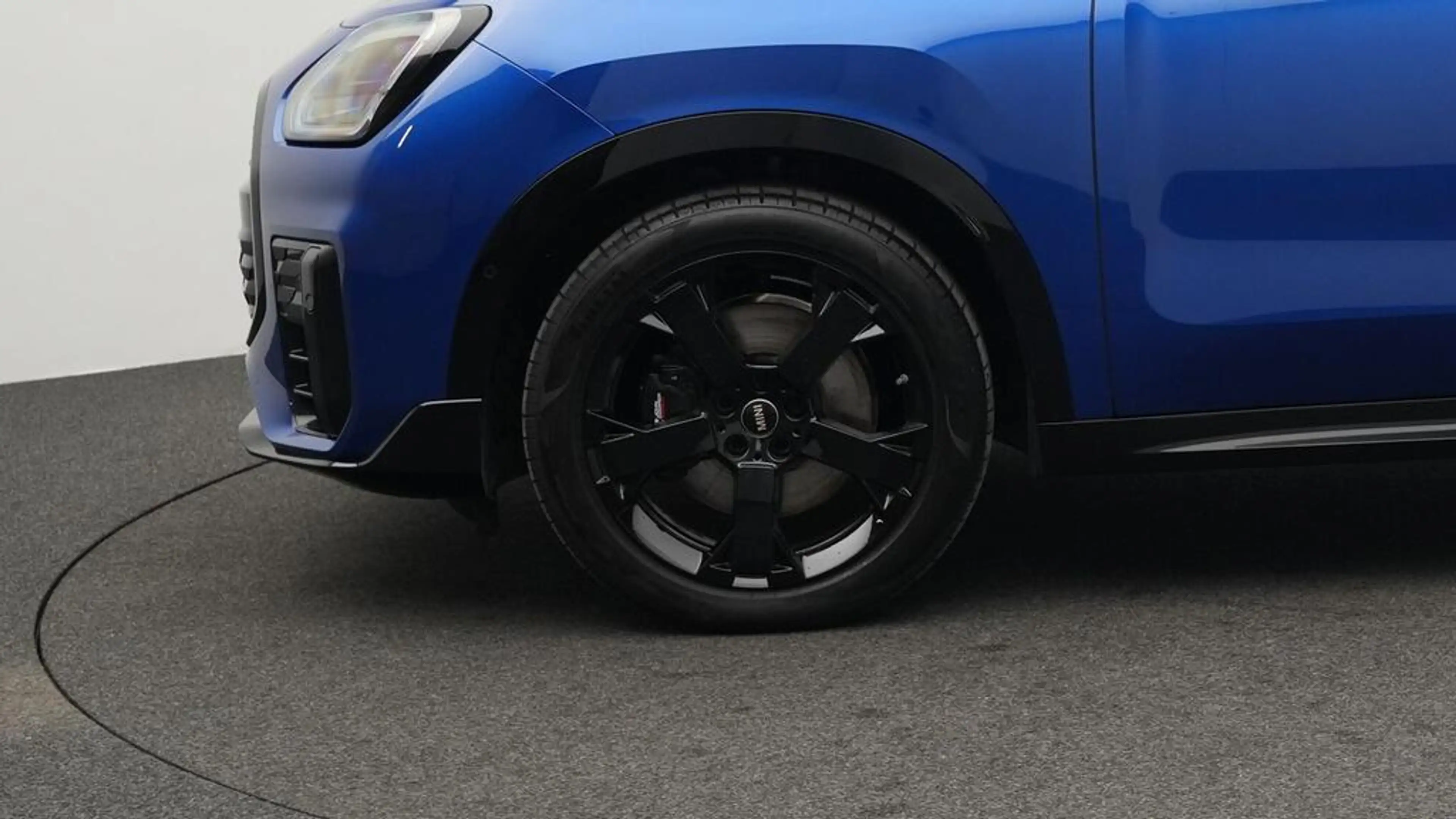 MINI Countryman S All4 John Cooper Works Trim — photo 12