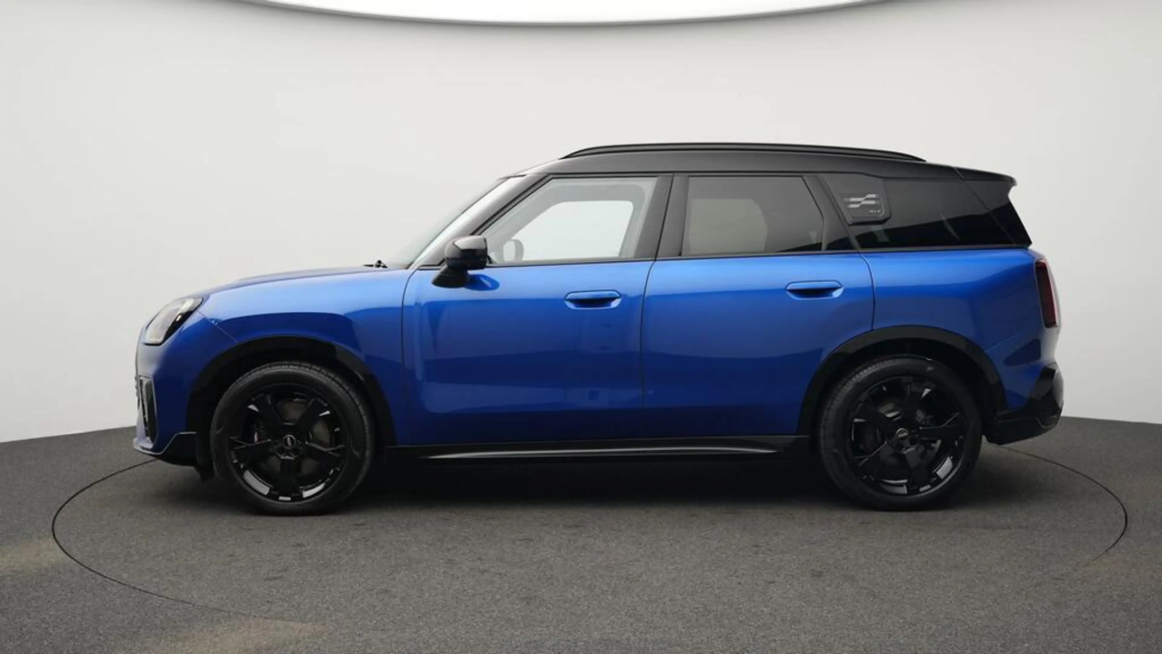 MINI Countryman S All4 John Cooper Works Trim — photo 2