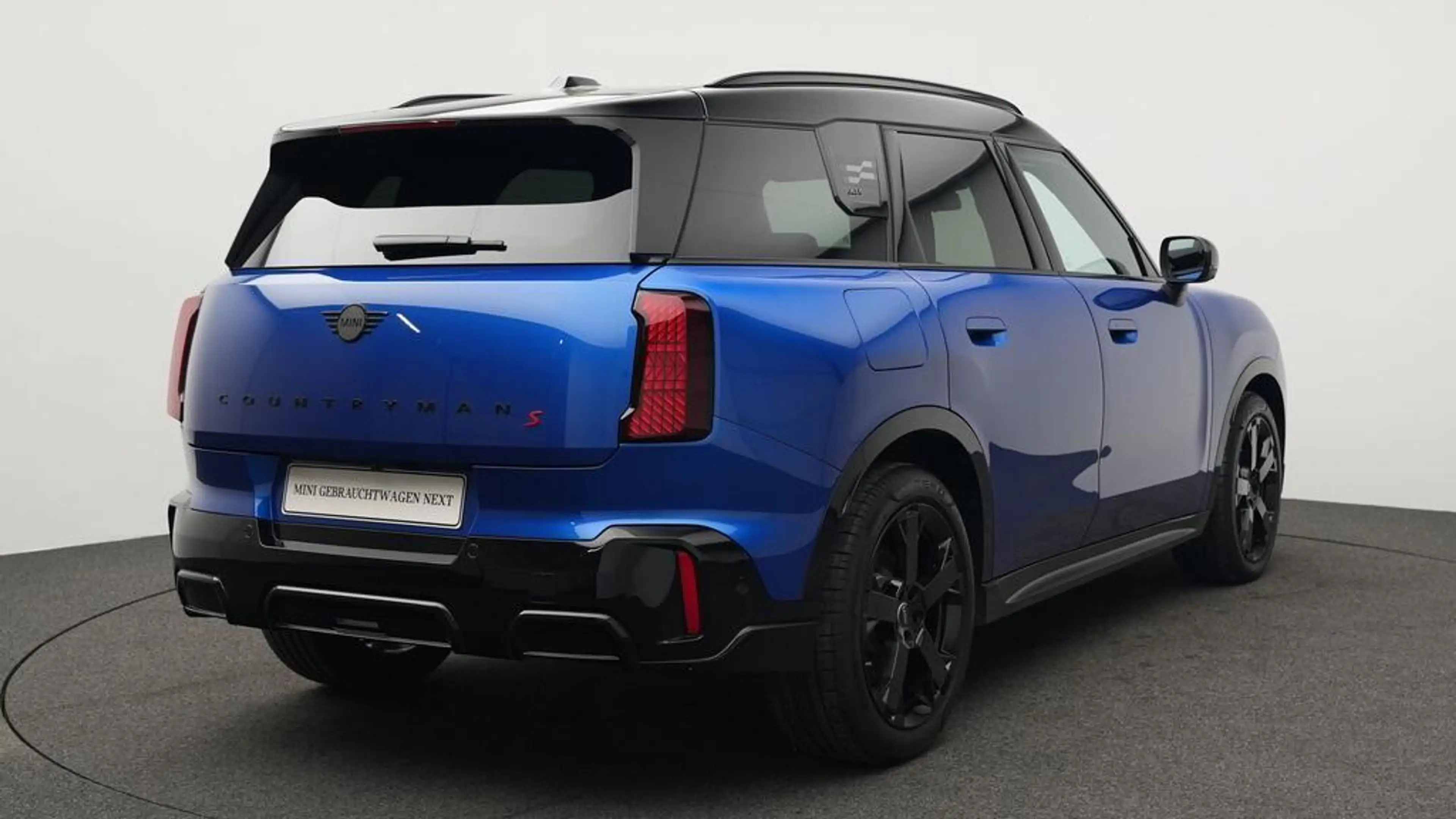 MINI Countryman S All4 John Cooper Works Trim — photo 4