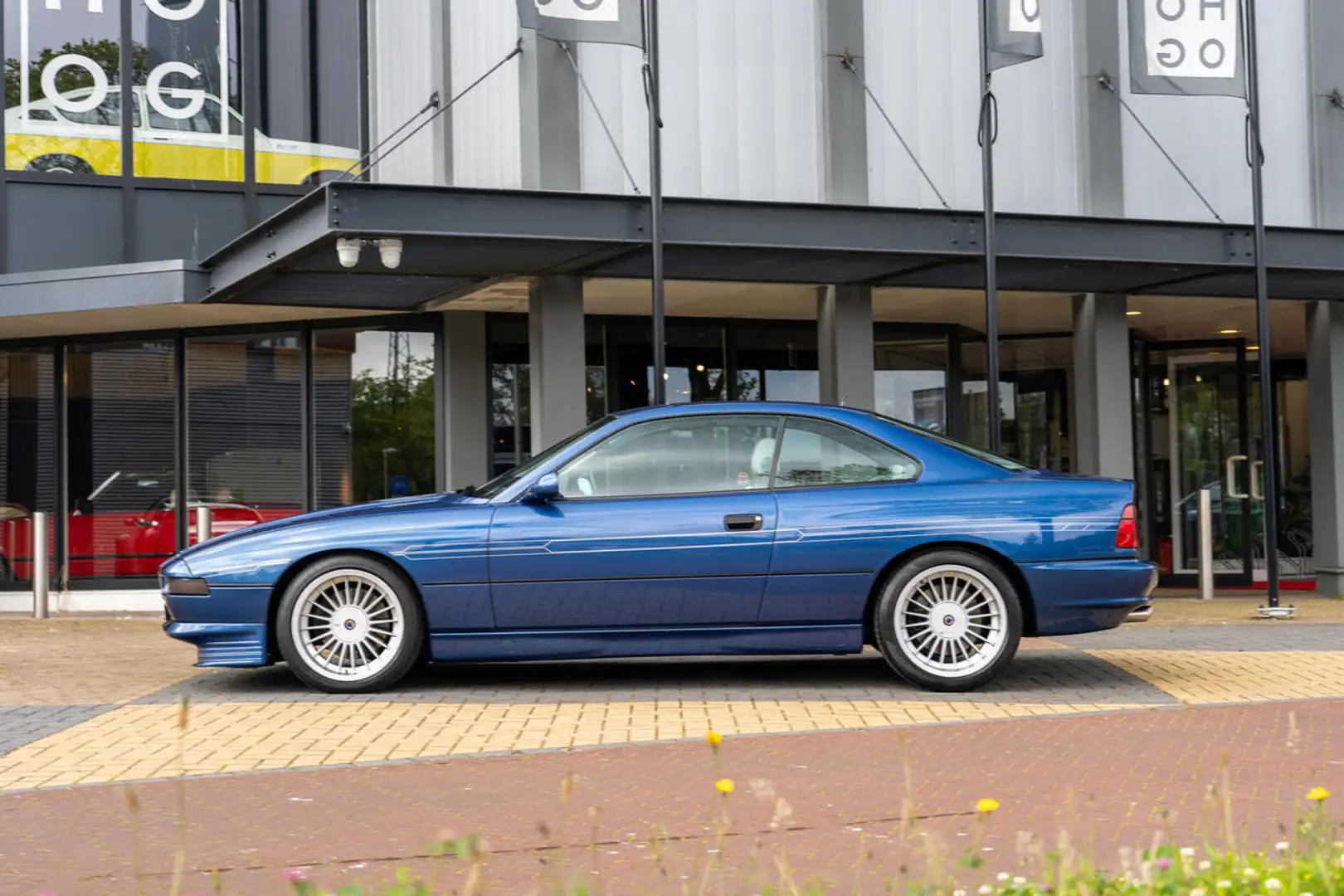 Alpina B12 5.0 V12 coupe Blau - 2