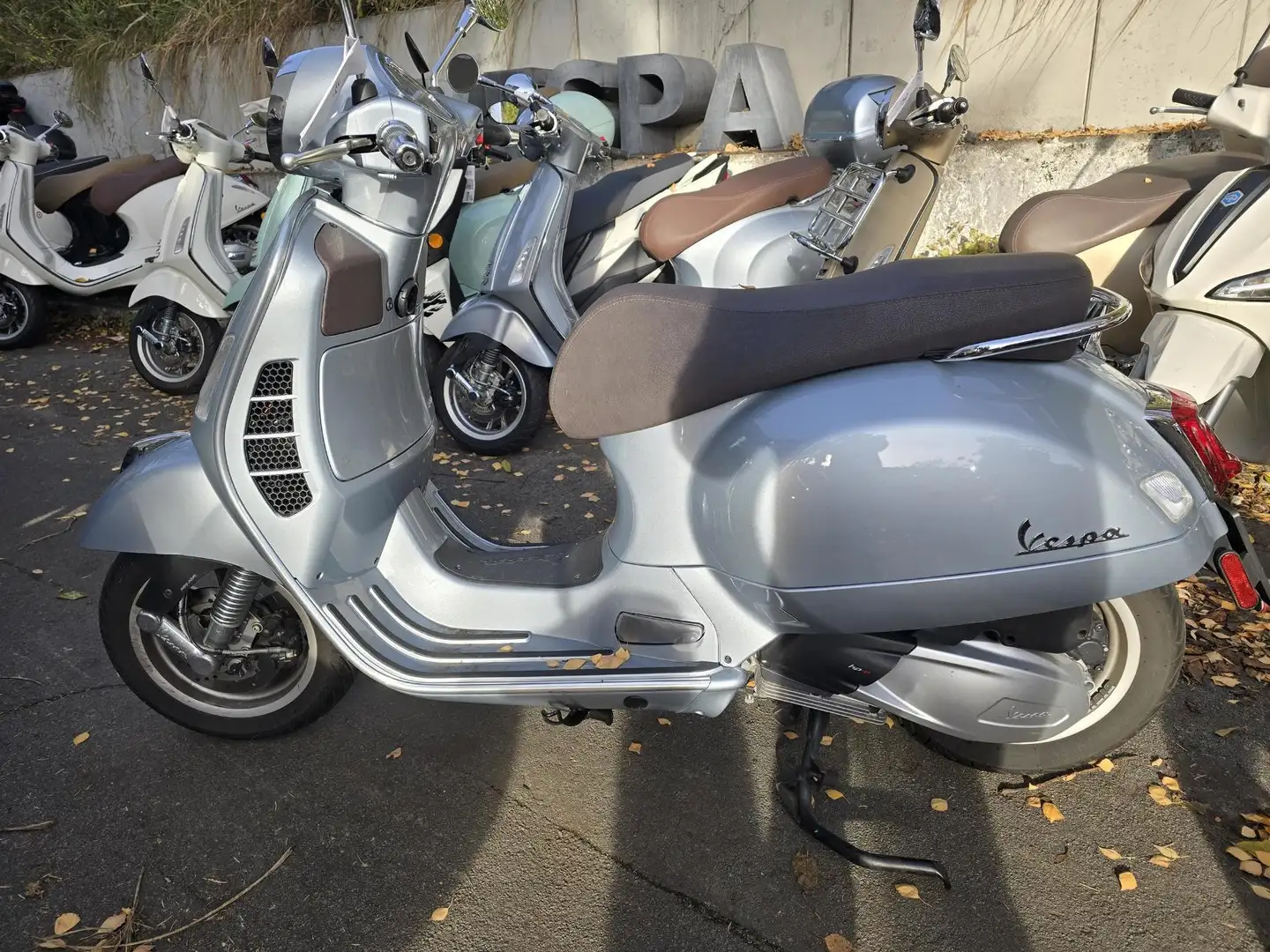 Vespa GTS 300 ABS ASR TÜV NEU Šedá - 2