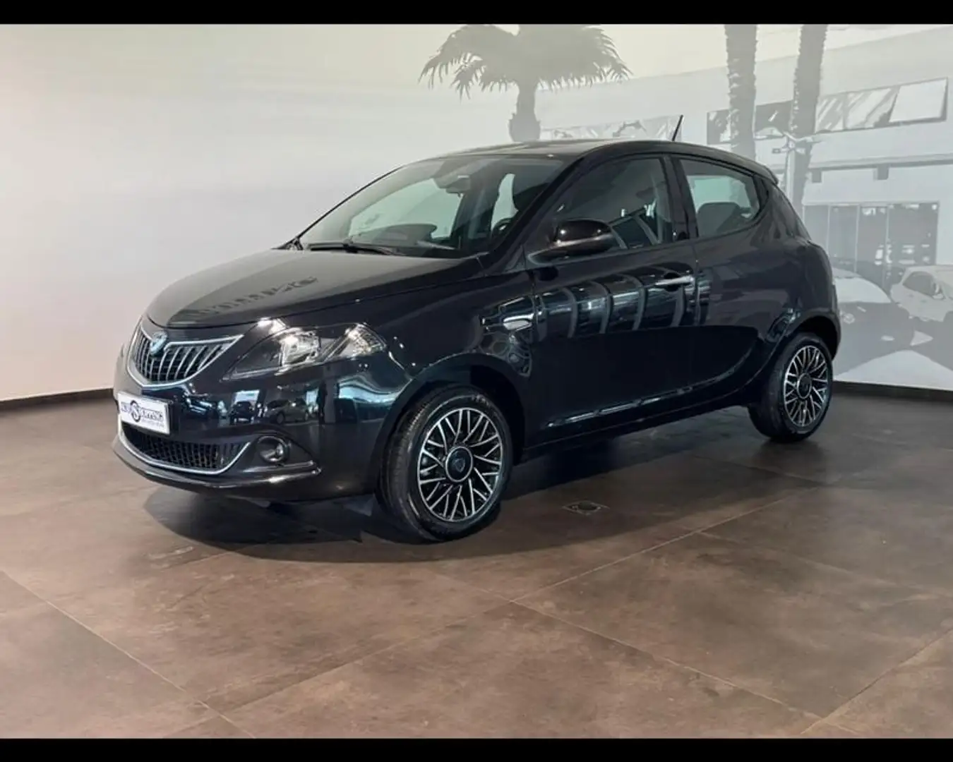 Lancia Ypsilon 3ª serie 1.0 FireFly 5 porte S&S Hybrid Alberta F Nero - 1