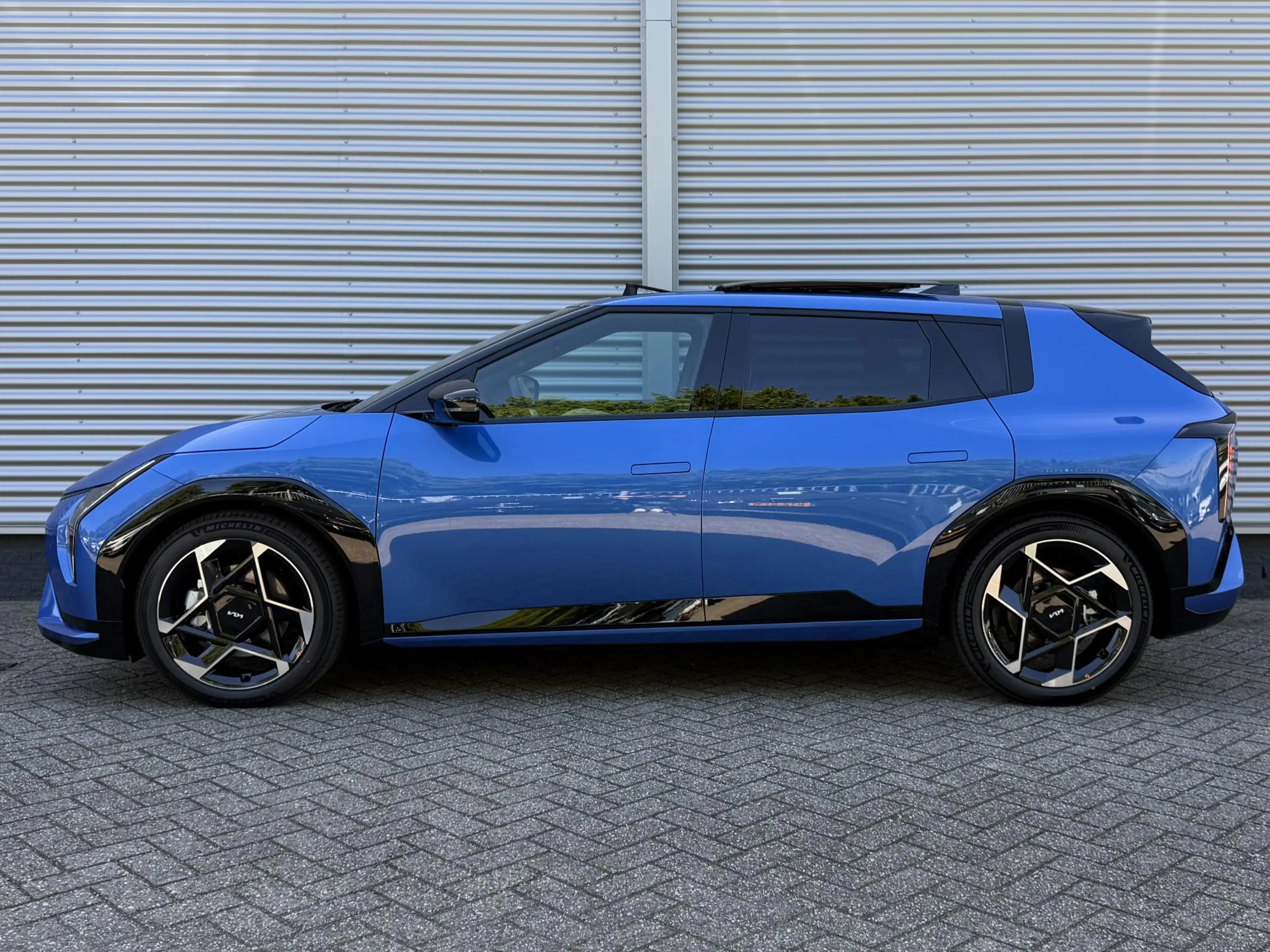 Kia EV4 GT-Line 81.4 kWh | Schuif/Kanteldak | Harman/Kardo — photo 2