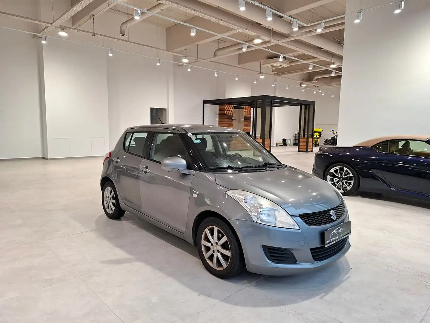 Suzuki Swift 1,3 GL DDiS Special DPF **Händler/Export** Silber - 1