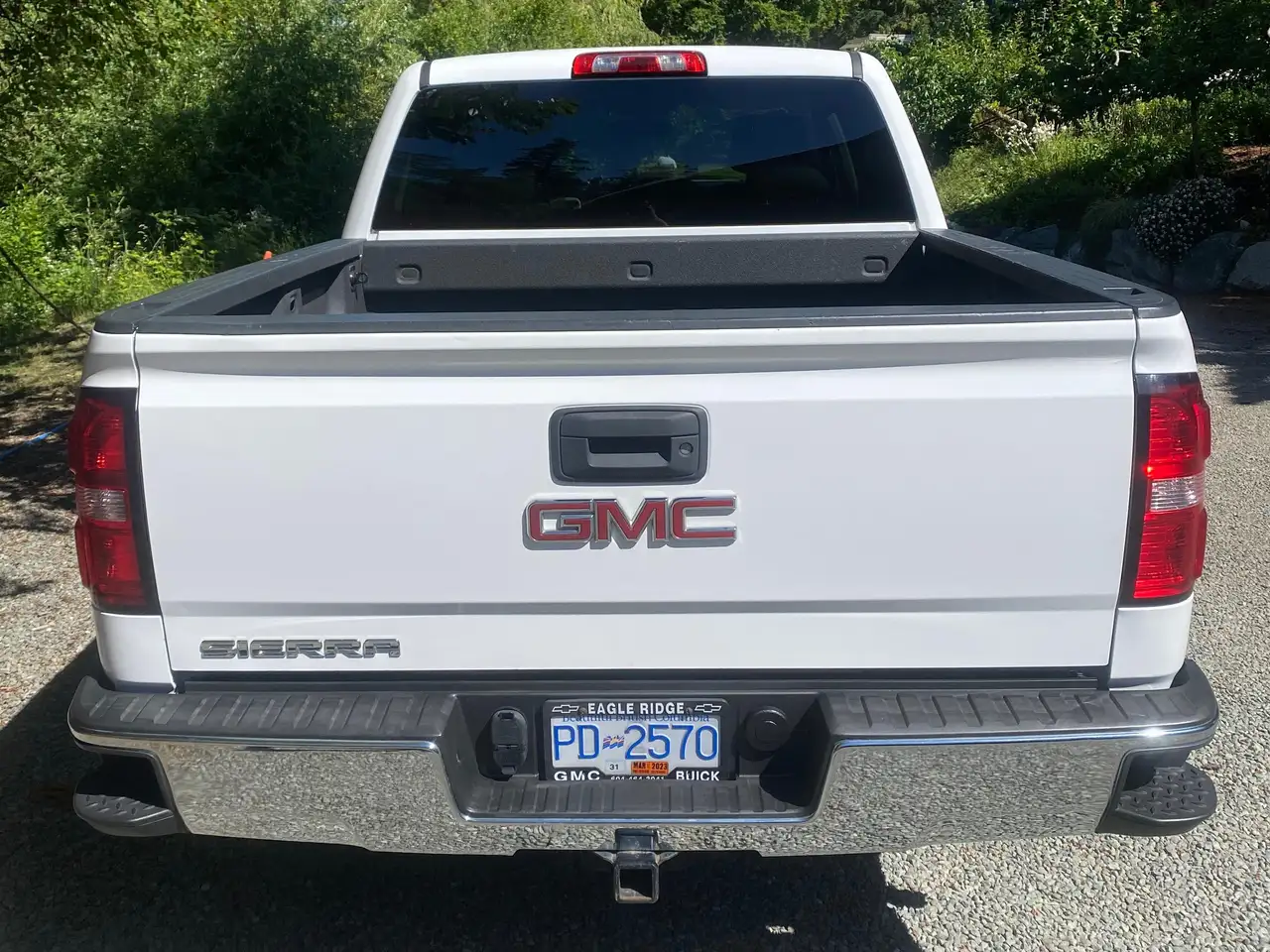 GMC Sierra 1500 photo GMC Sierra 1500