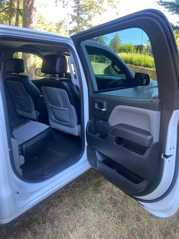 GMC Sierra 1500 photo GMC Sierra 1500