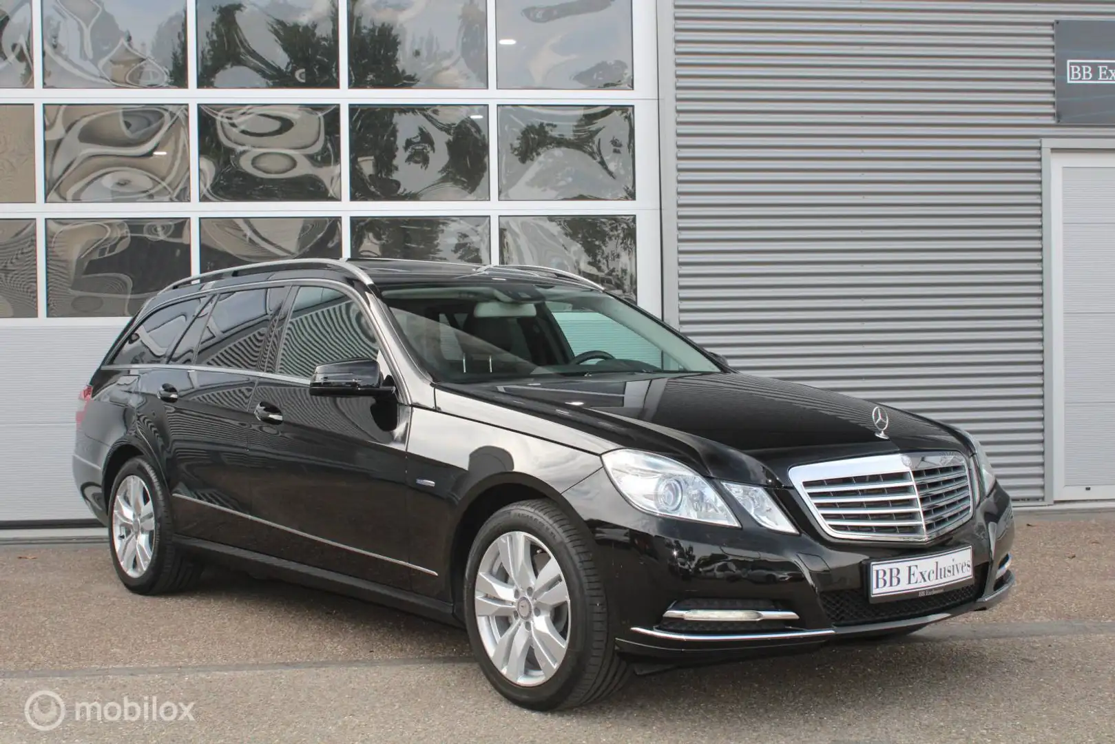 Mercedes-Benz E 350 Estate CGI Elegance Zwart - 2