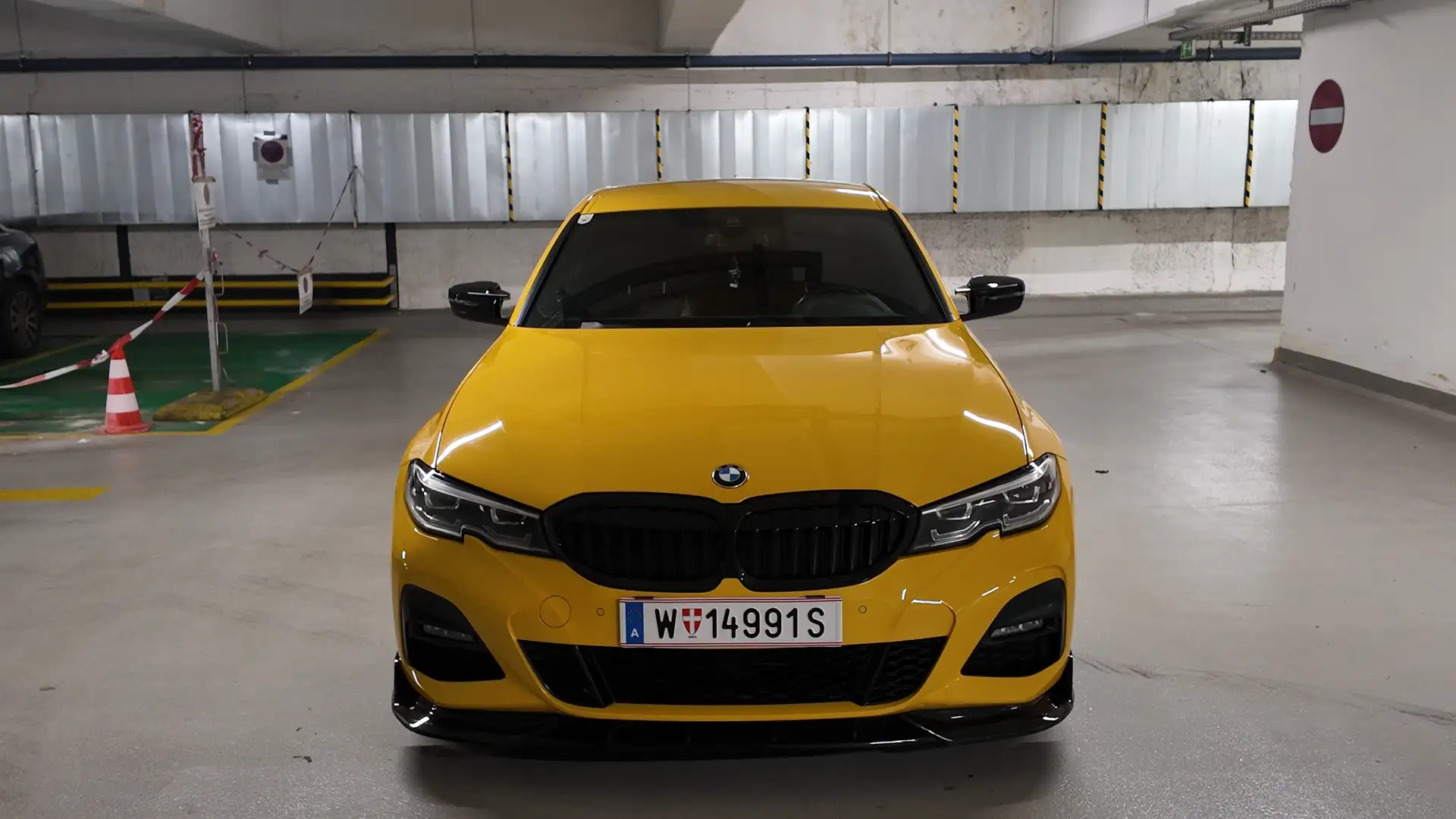 BMW 330 330d xDrive Aut. FINANZIERUNG MÖGLICH - 1