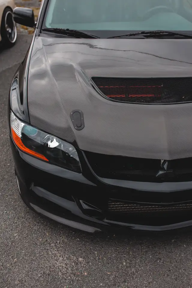 Mitsubishi Lancer снимка Mitsubishi Lancer