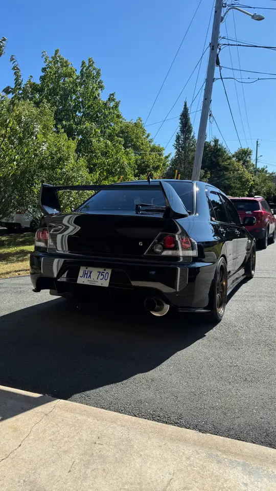 Mitsubishi Lancer снимка Mitsubishi Lancer