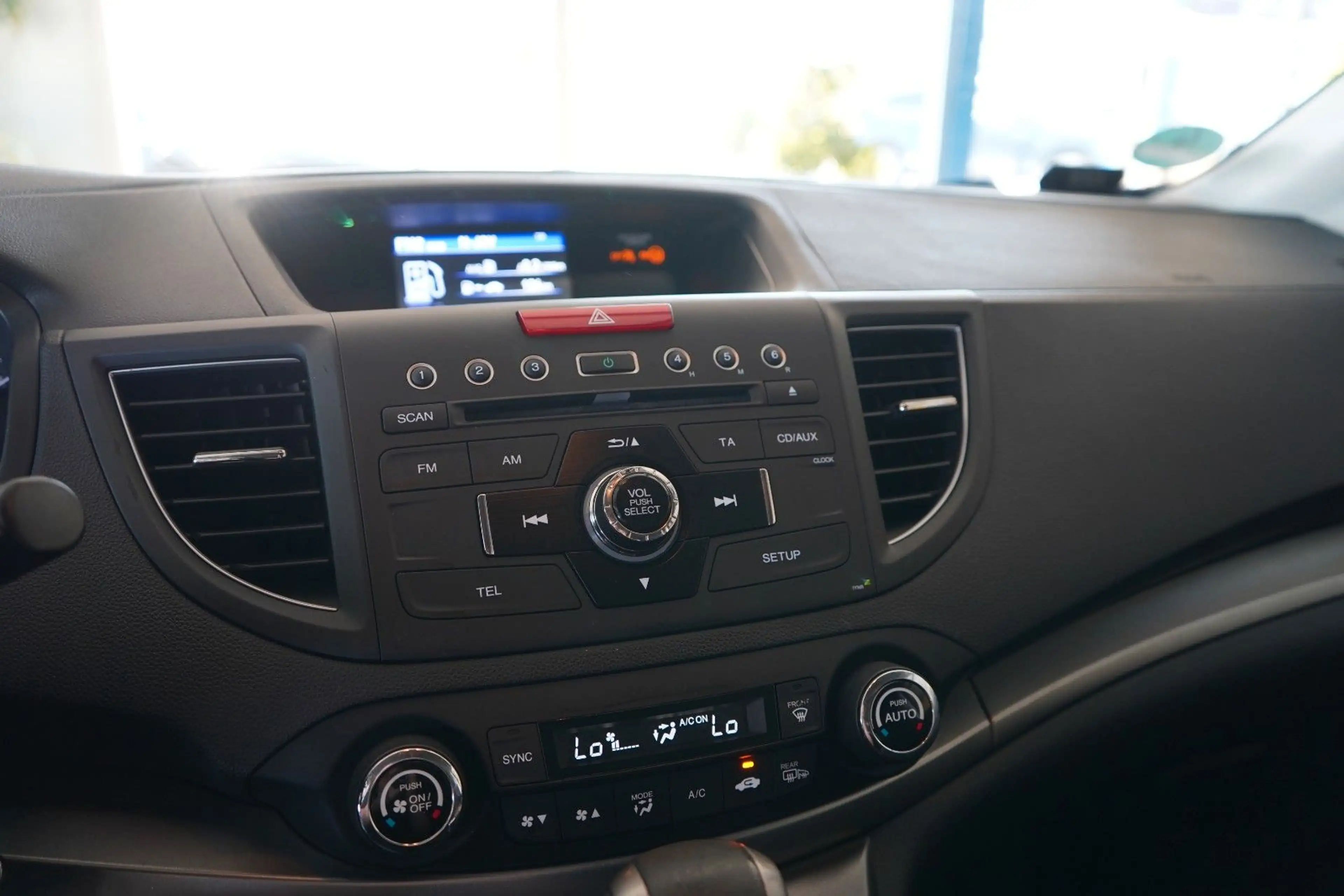 Honda CR-V Elegance 4WD AUTOMATIK / R-KAMERA — photo 13