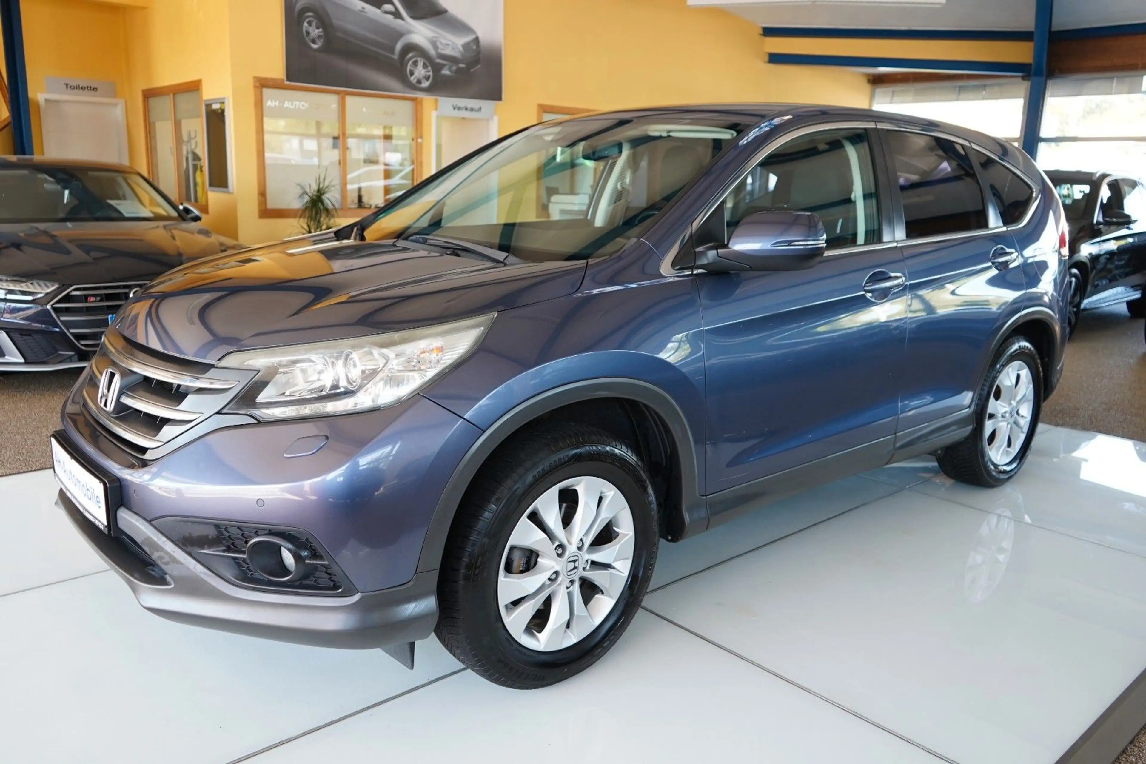 Honda CR-V Elegance 4WD AUTOMATIK / R-KAMERA