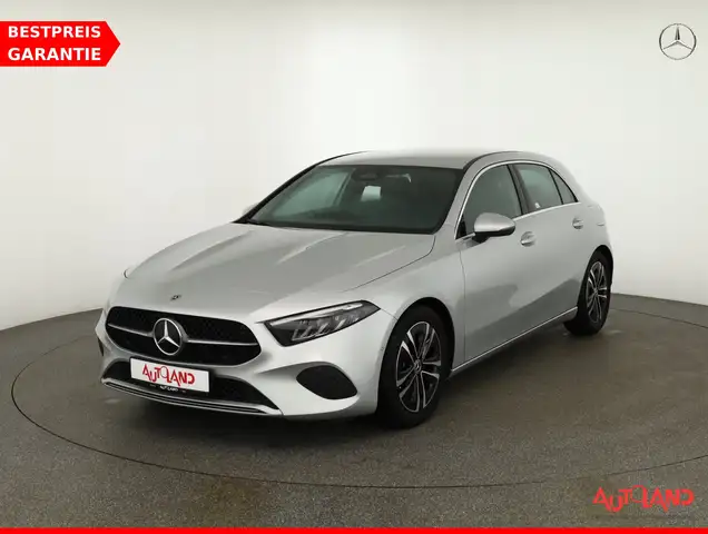Mercedes-Benz A 220 A220d Progressive LED Navi Sitzheizung Kamera