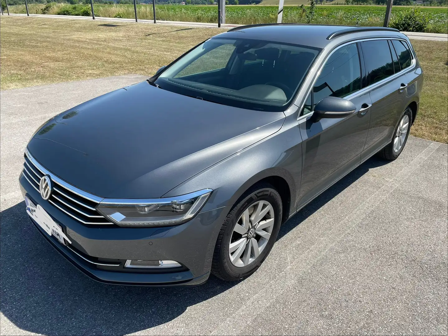 Volkswagen Passat Variant Passat Variant Comfortline 1,6 TDI DSG Comfortline Grau - 1