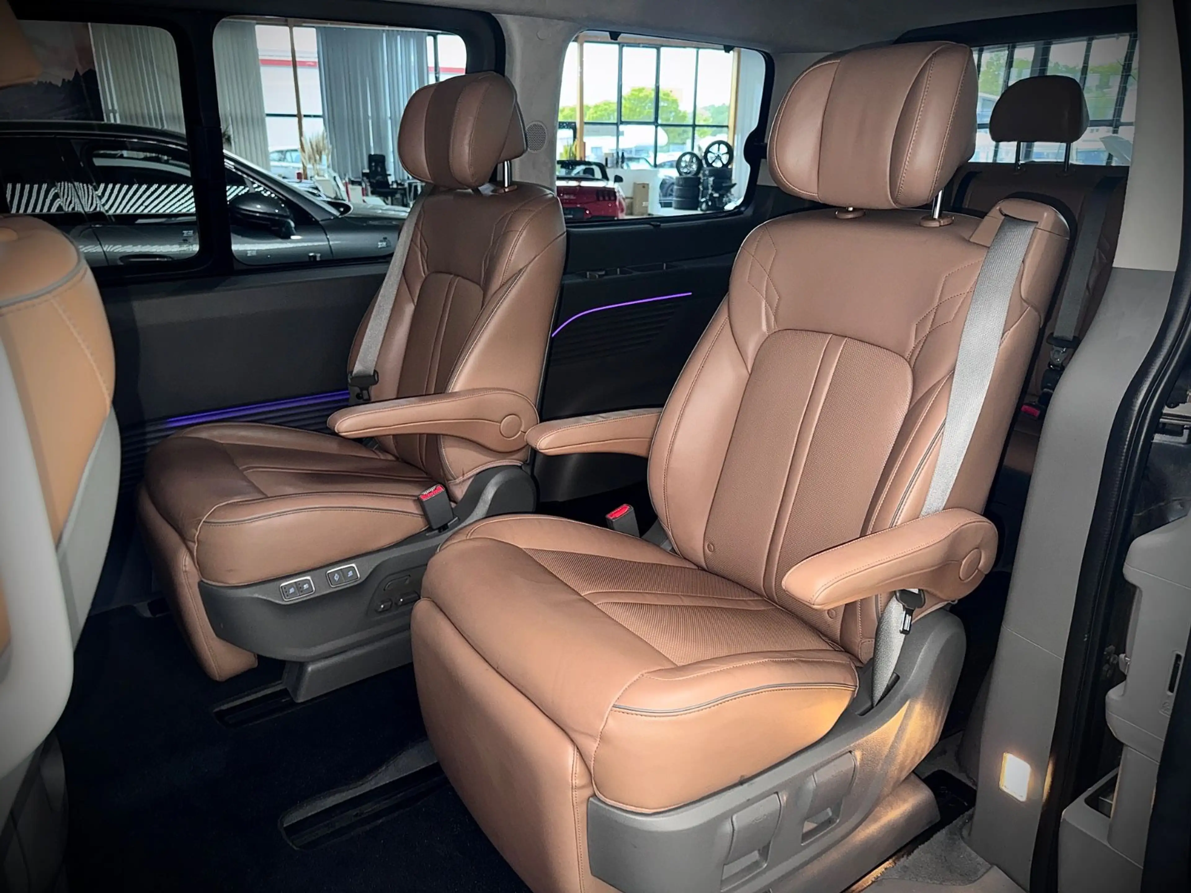 Hyundai STARIA *2.2*SIGNATURE*4WD*BOSE*360*RELAX*LED*2.Hd — photo 12