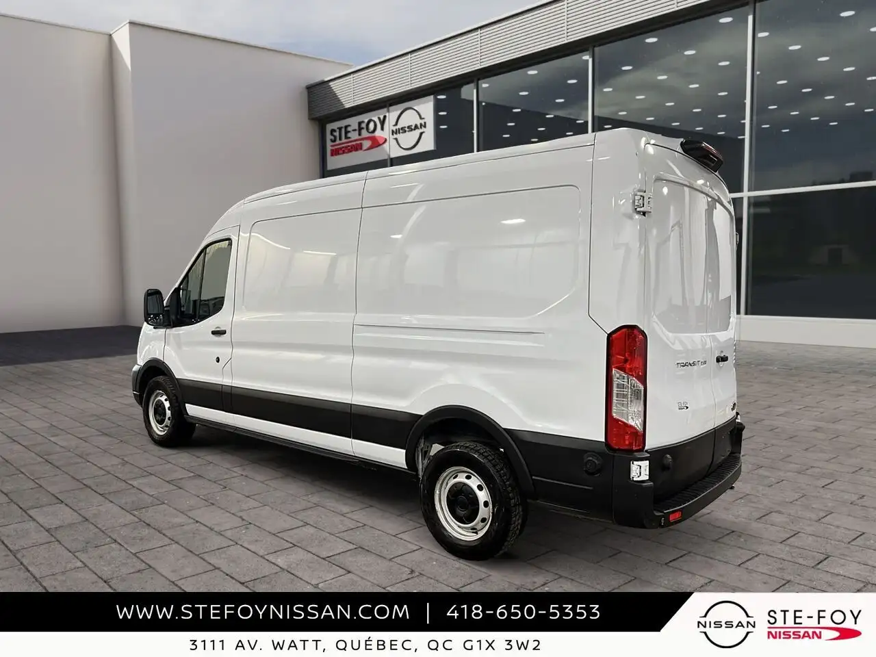 Ford Transit Cargo Van снимка Ford Transit Cargo Van