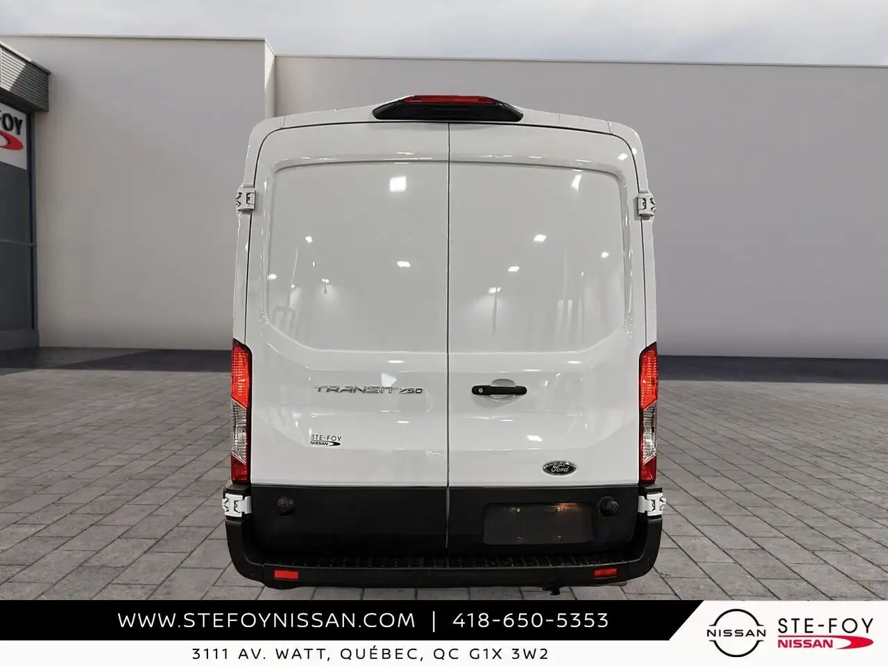 Ford Transit Cargo Van снимка Ford Transit Cargo Van